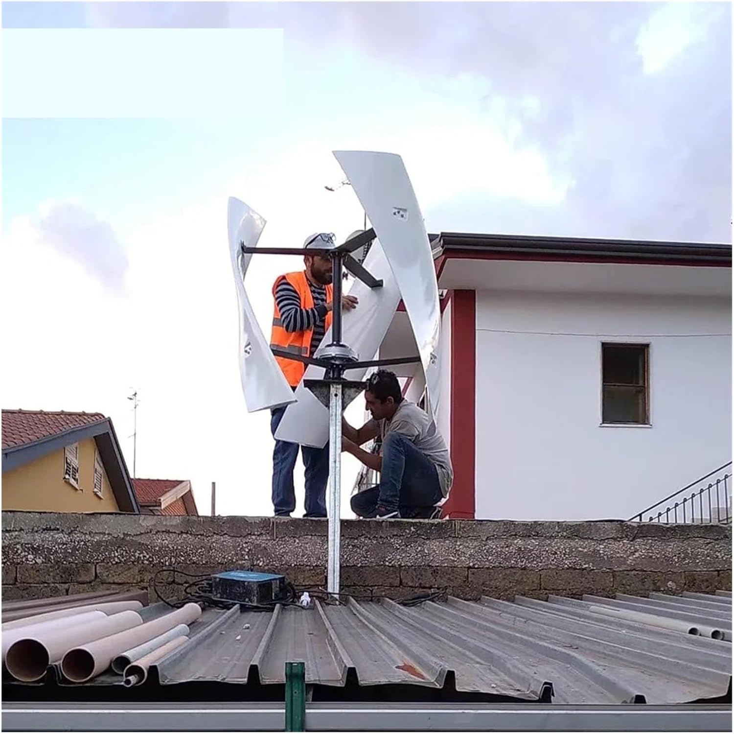 5KW Vertical Axis Wind Turbine Generator 24V 48V Low Noise Low Start Wind Speed Home Appliance for Off Grid System Output Industrial Energy(with Hybrid Charger,24V)