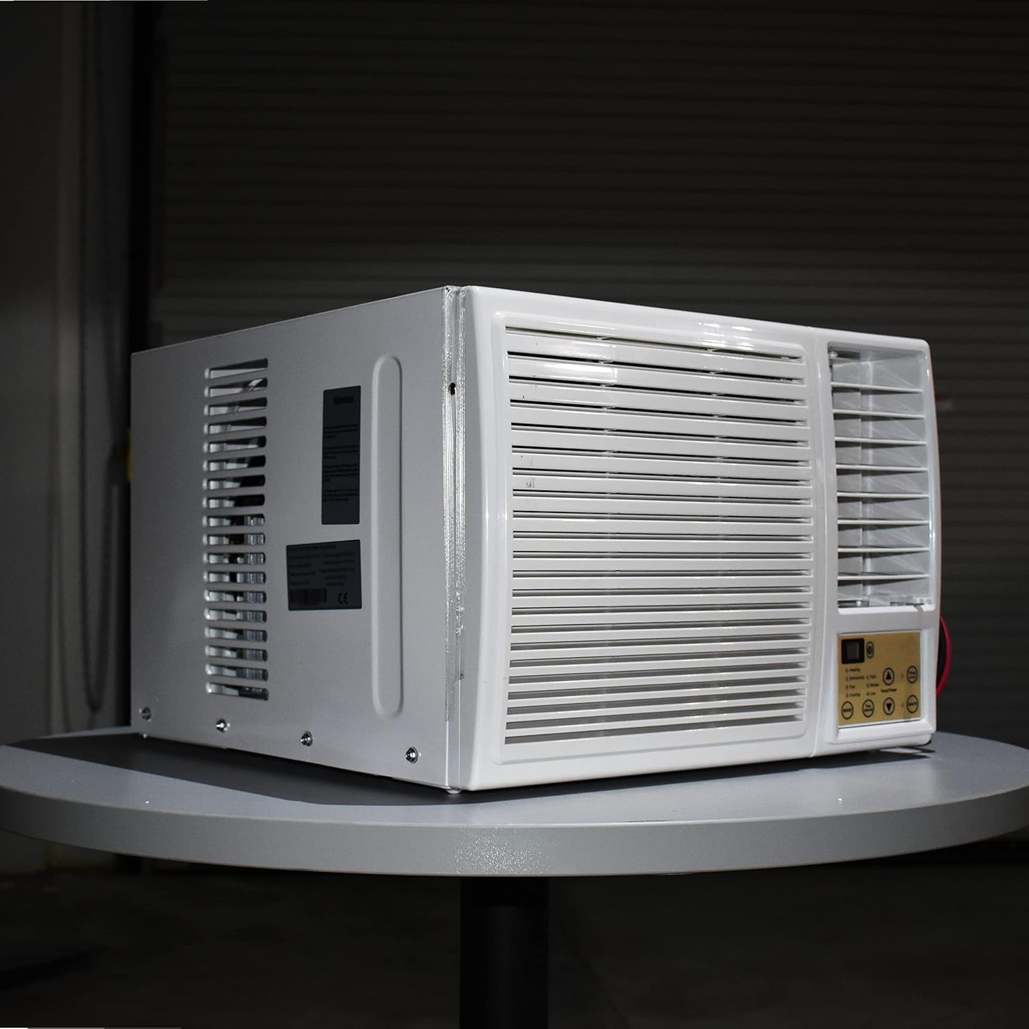 24V DC battery powered Window Air Conditioner 1/2-Ton Heat Pump (24V DC 6000 BTU/h)