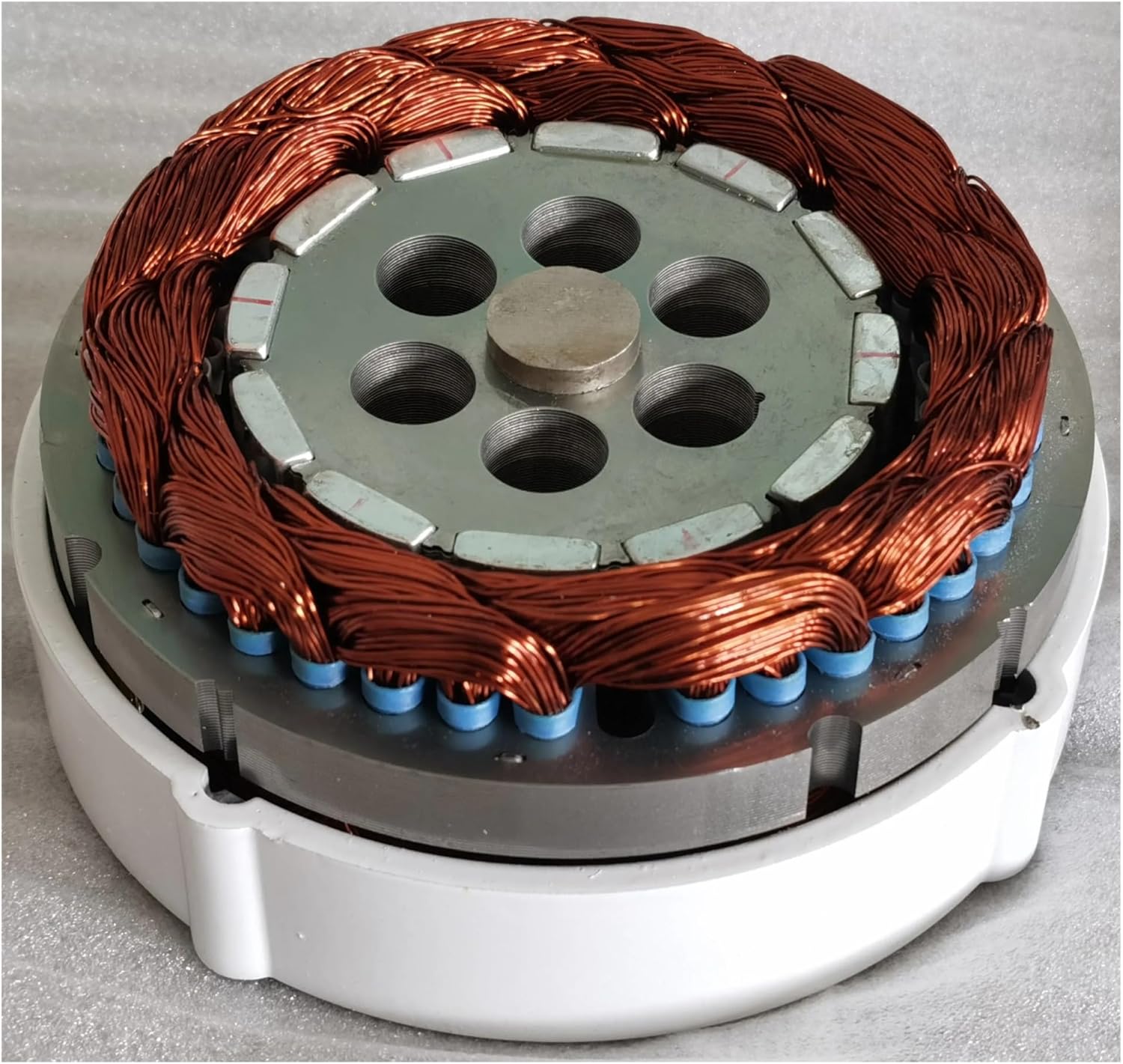 Wind Turbines, Nerator 800W 12V 24V 48V 3 Phase arless Permanent Magnet AC Alternators Use for Wind Water Turbine Engine(No Base,Single Shaft_24V)