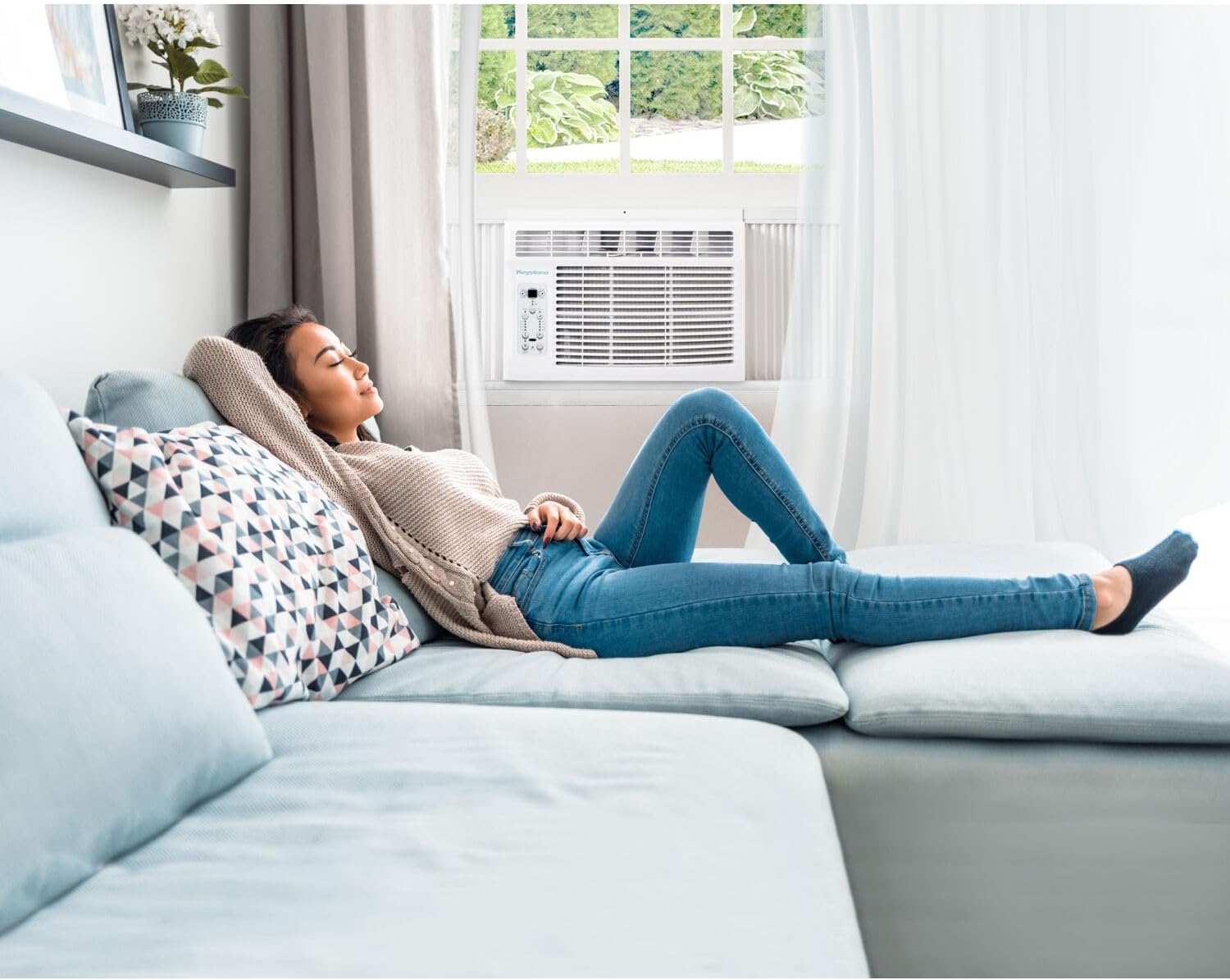 Keystone 12,000 BTU Window Air Conditioner and Dehumidifier, 115V, Window AC Units for Apartment, Living Room, Garage, and Medium Sized Rooms up to 550 Sq.Ft., Window Unit Air Conditioners with Remote