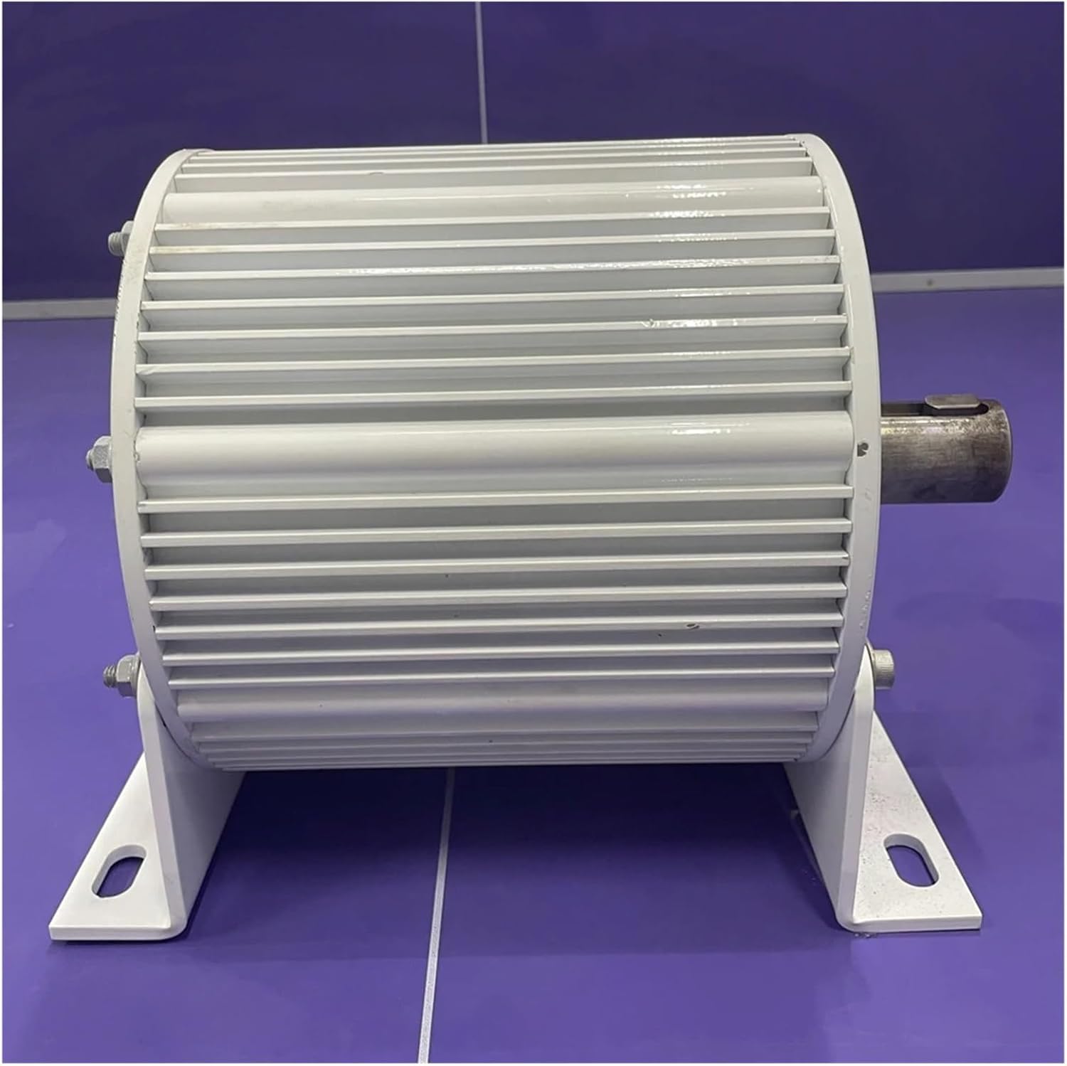 Low RPM Wind Turbines Generator 3KW 5KW 8KW 10KW 500RPM Gearless Permanent Magnet Generator AC tors Use for Wind/Water Turbine Industrial Energy(with Base,120V_3000W)