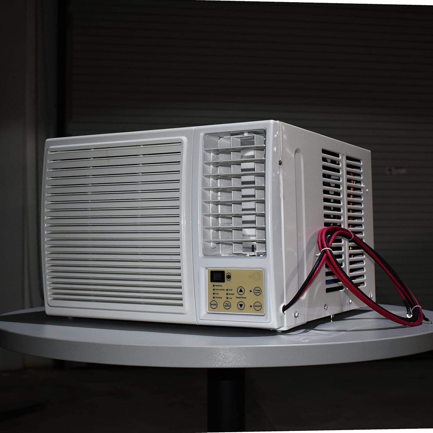 24V DC battery powered Window Air Conditioner 1/2-Ton Heat Pump (24V DC 6000 BTU/h)