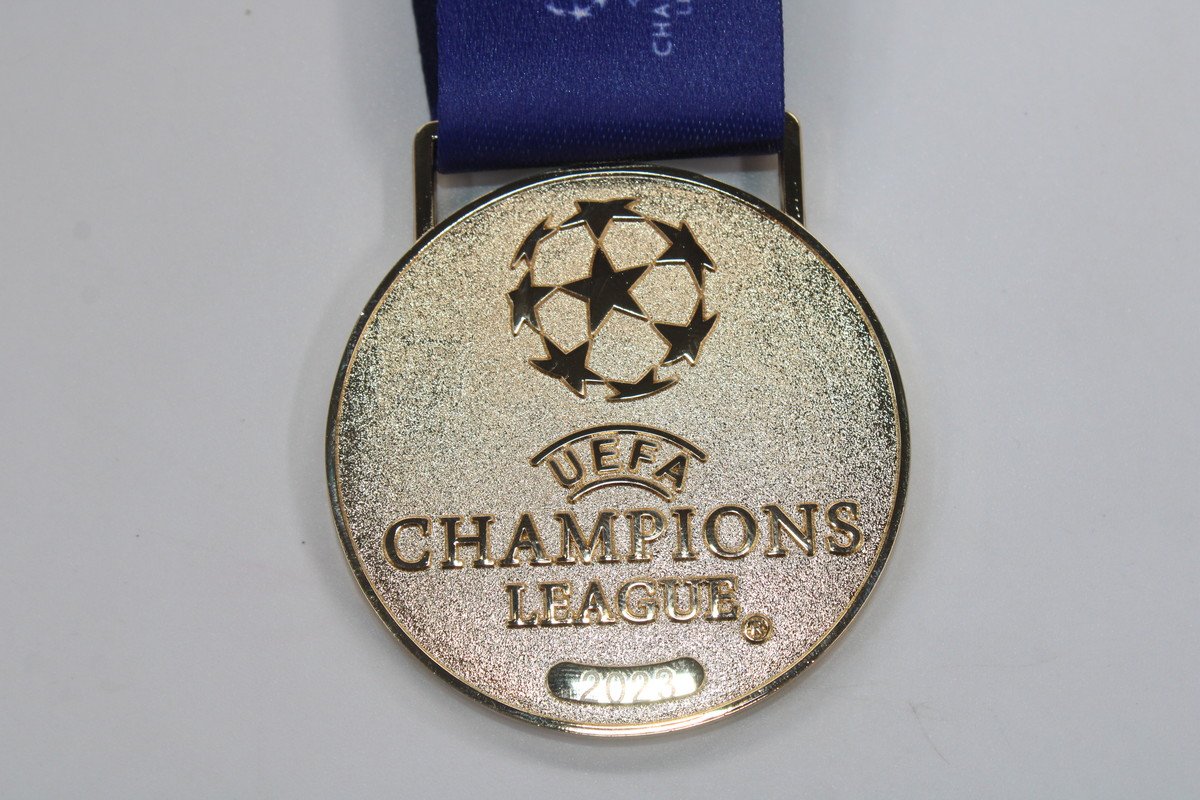 Medalla Final Champions League 22/23 - NewNow