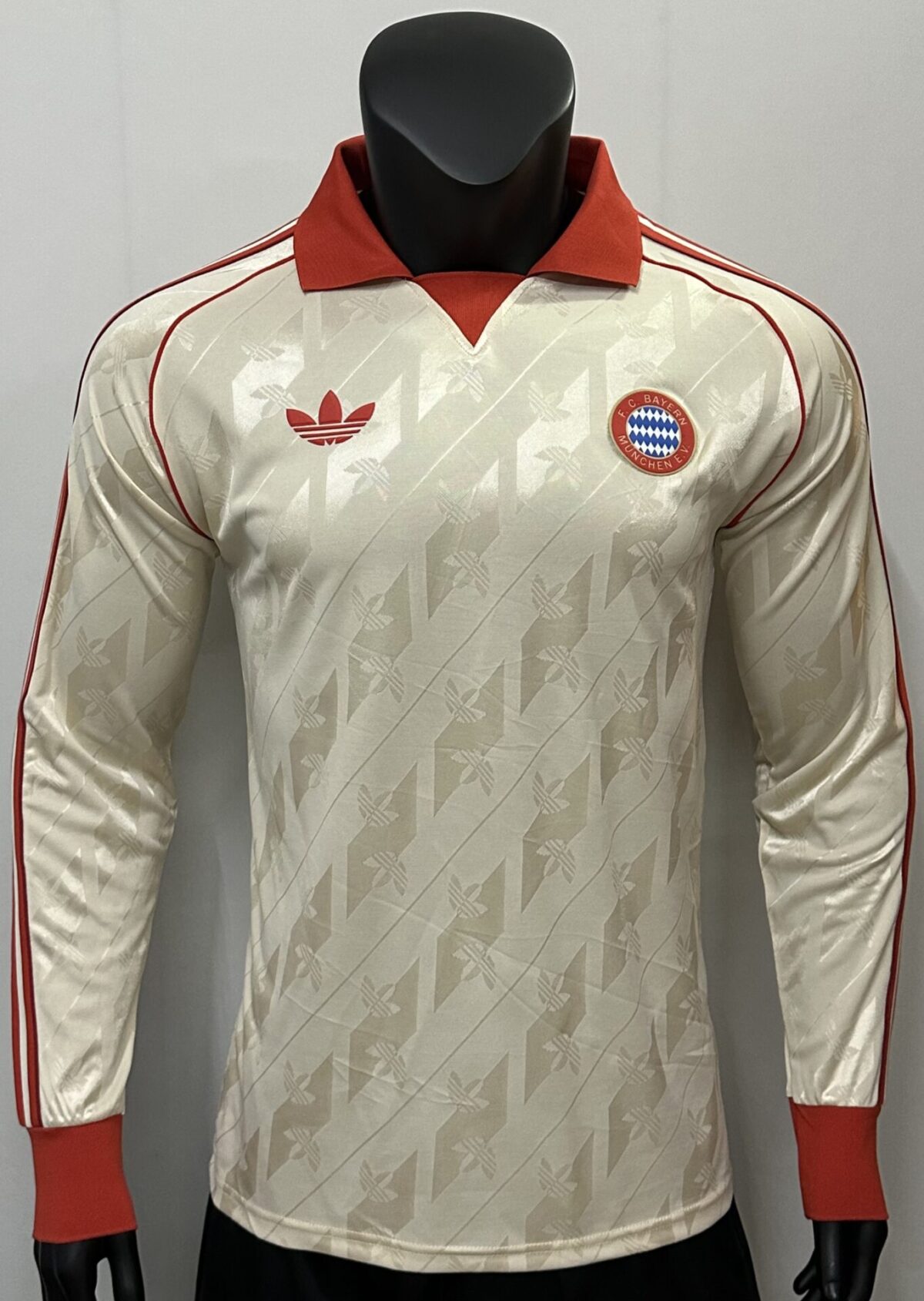 Camiseta retro Bayern Múnich edición vintage manga larga - NewNow