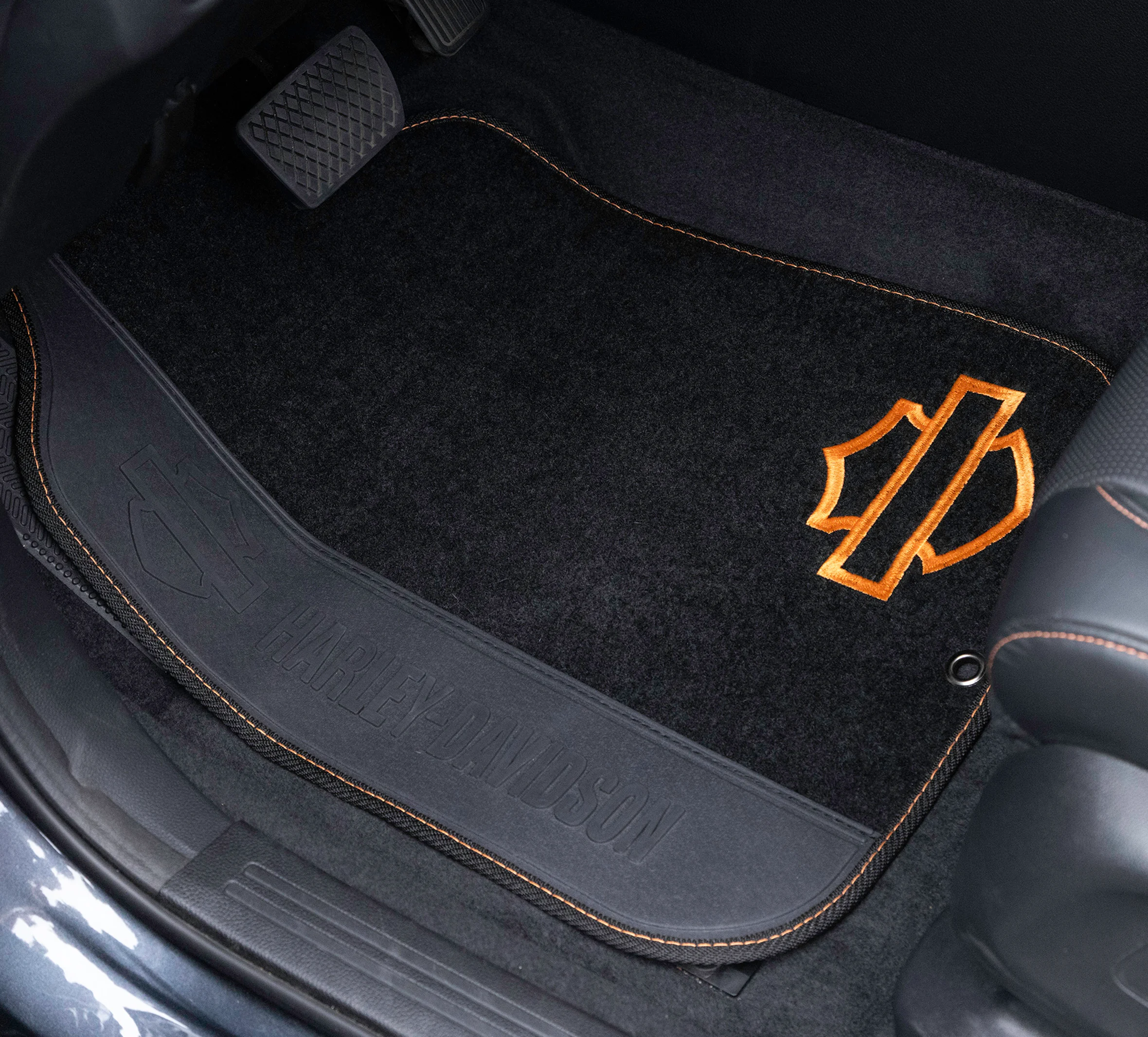 Carpeted Floor Mat Set of 4 Pieces