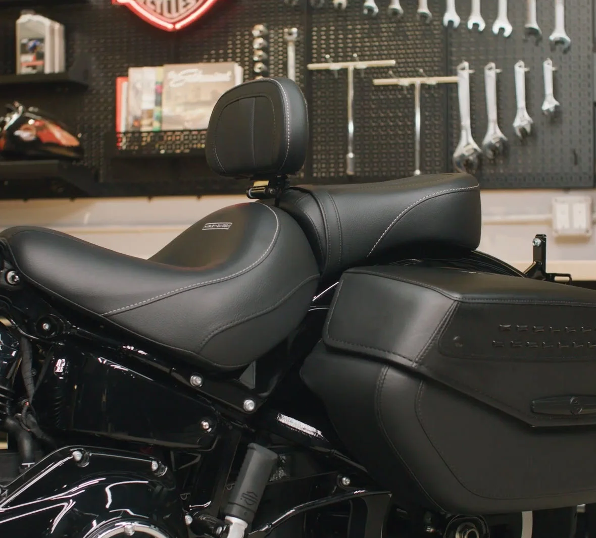 Harley Hammock Touring Seat