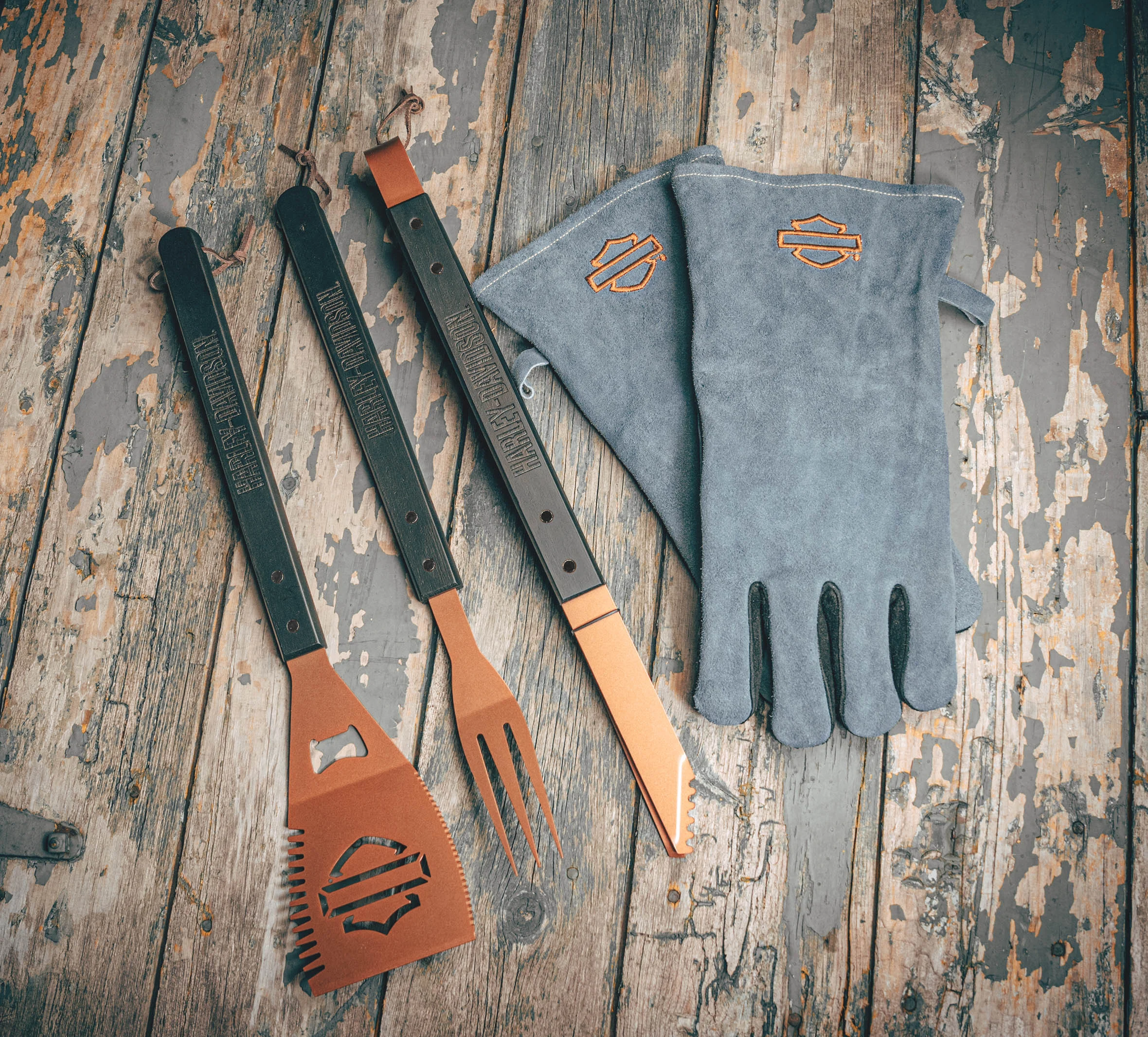 Open Bar & Shield Grill Tool Set