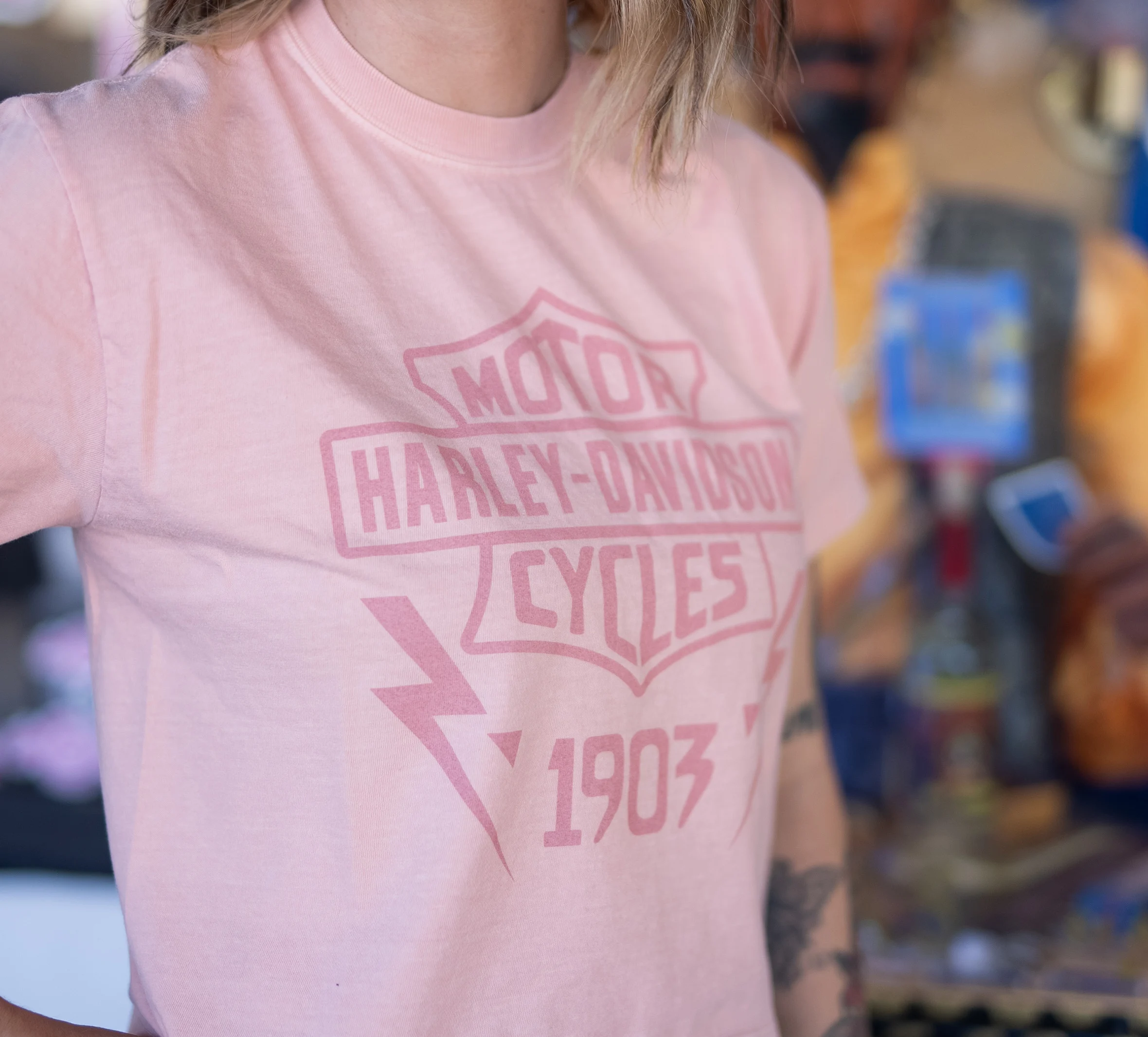 Women's Bar & shield Lightning Bolt Tee