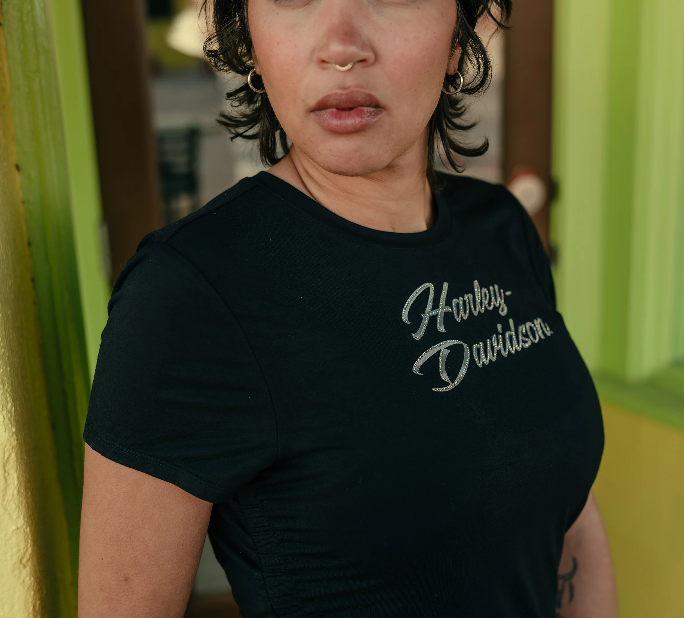 Women's Essential Bling Ruched Short Sleeve Top - Harley Black