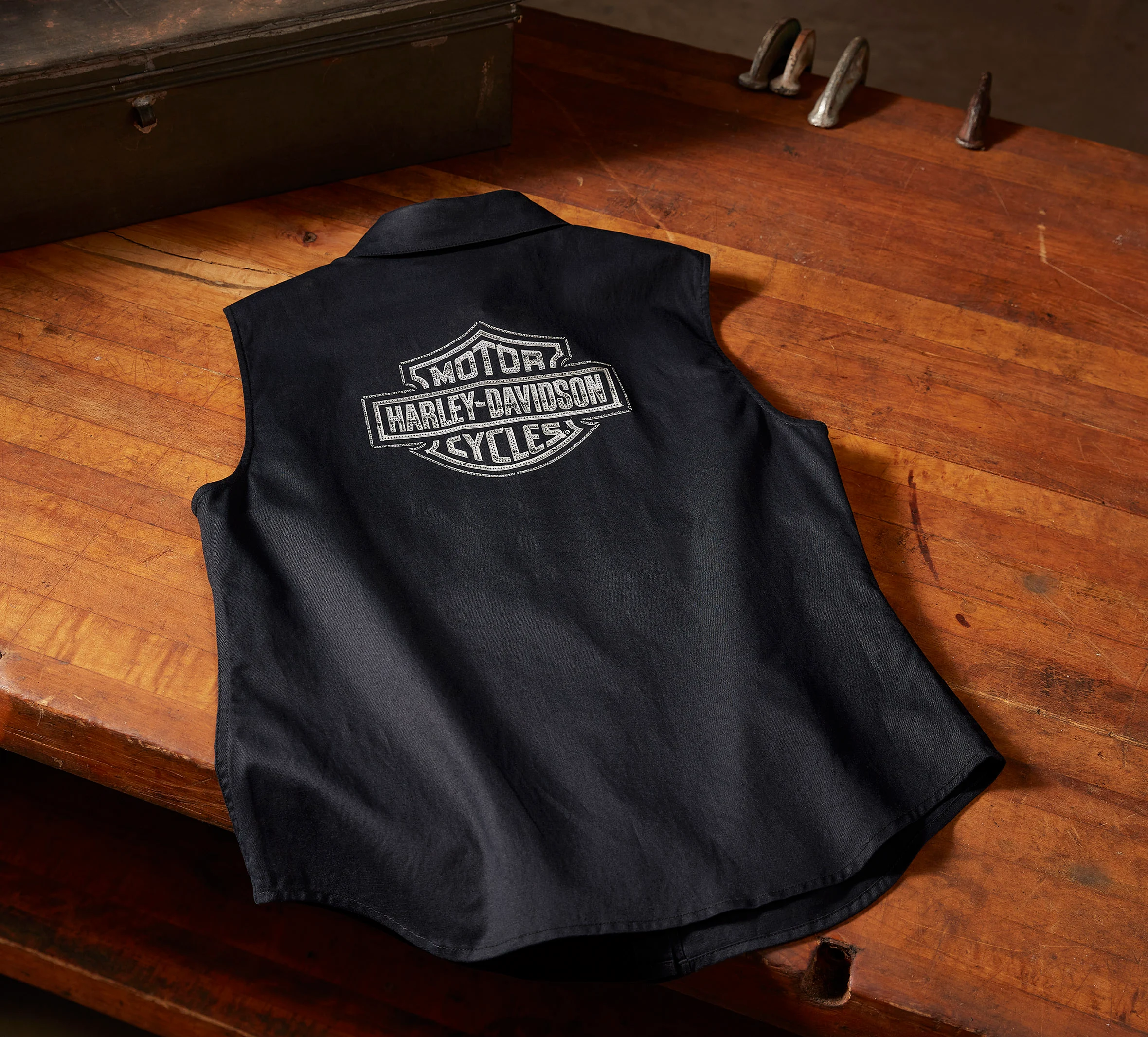 Women's Essential Bling Button Front Tank - Harley Black