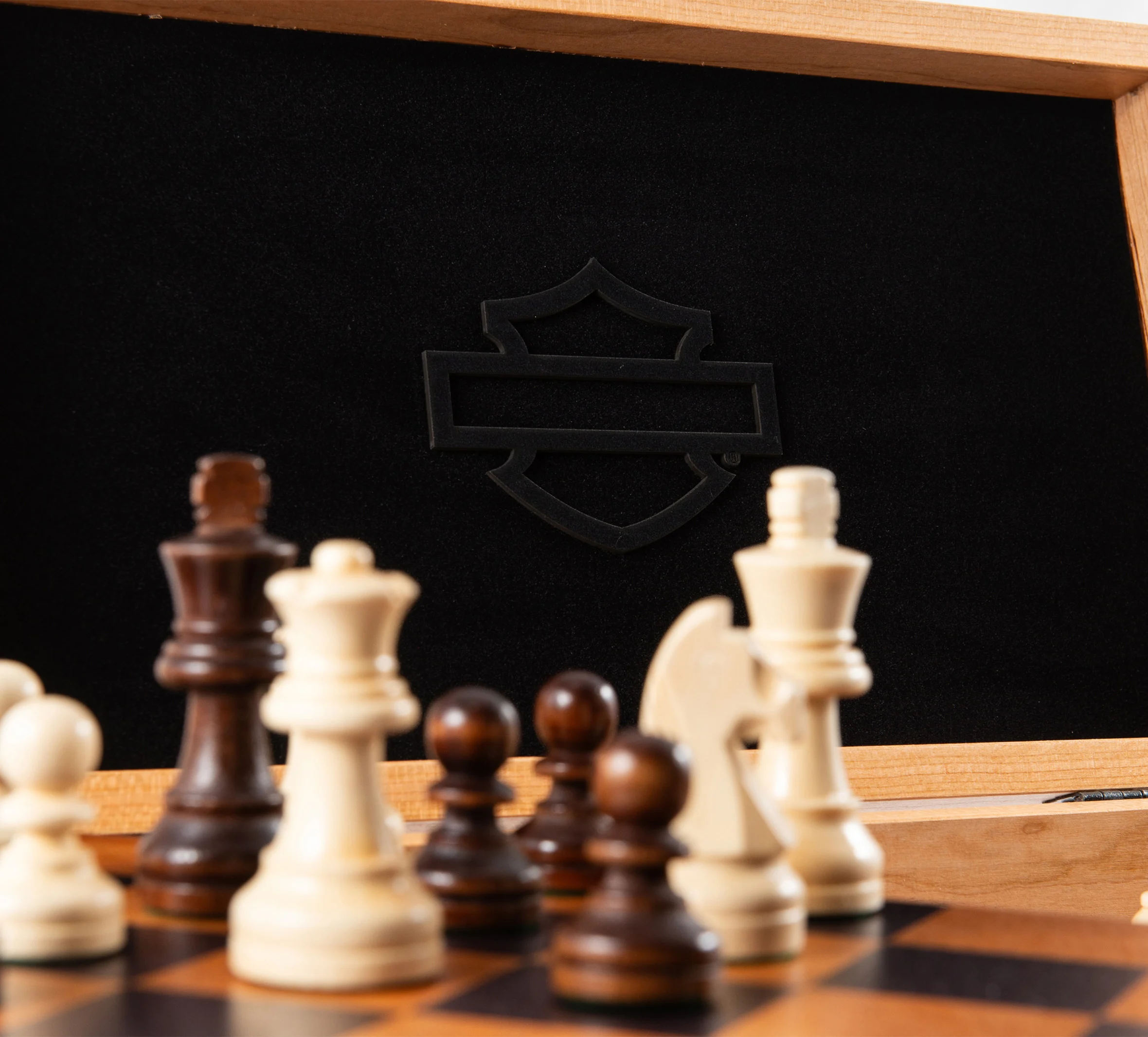 H-D Deluxe 4 in 1 Game Set Chess / Checkers / Backgammon / Playing Cards