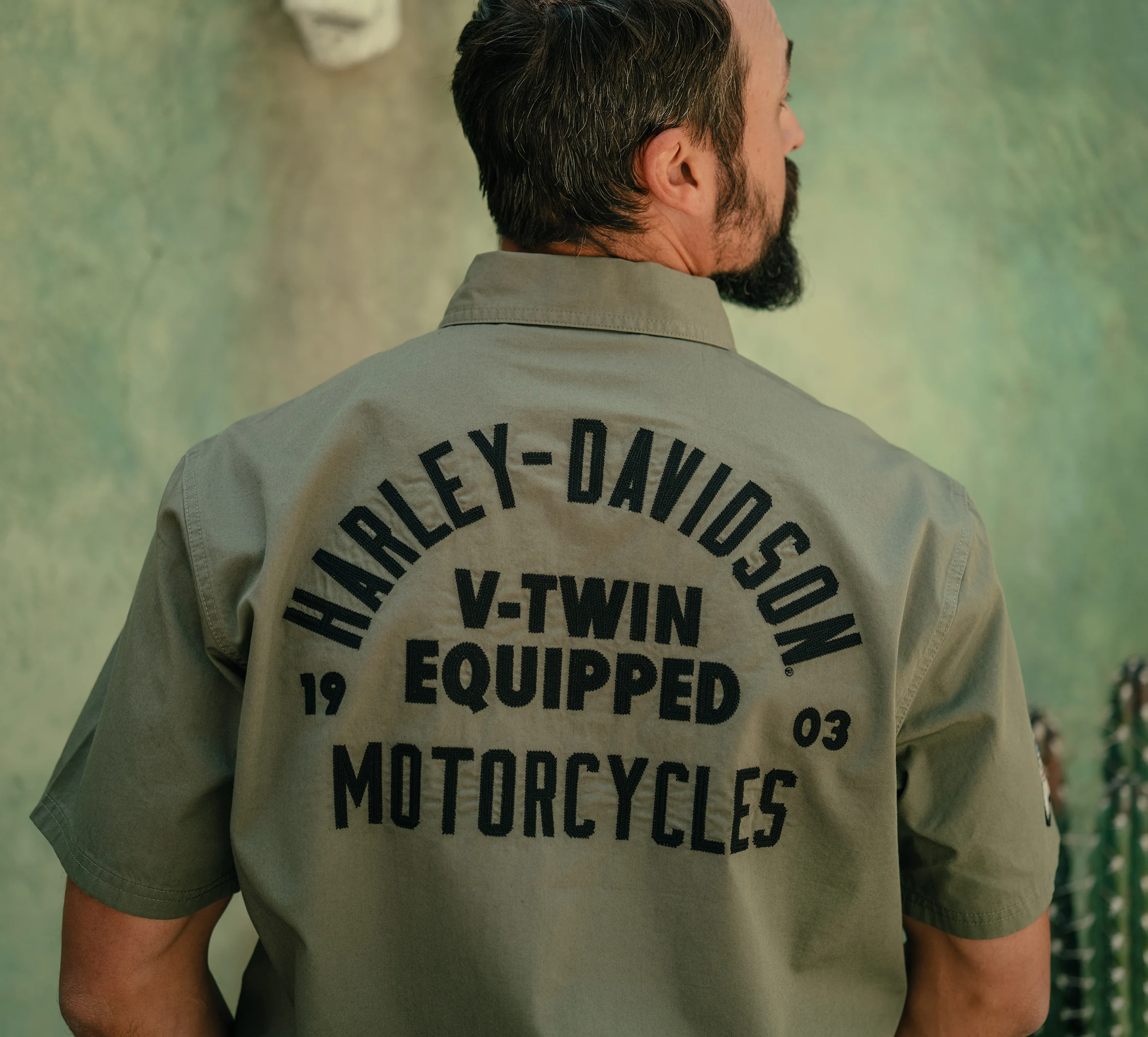 Men's V-Twin Equipped Solid Mechanics Shirt