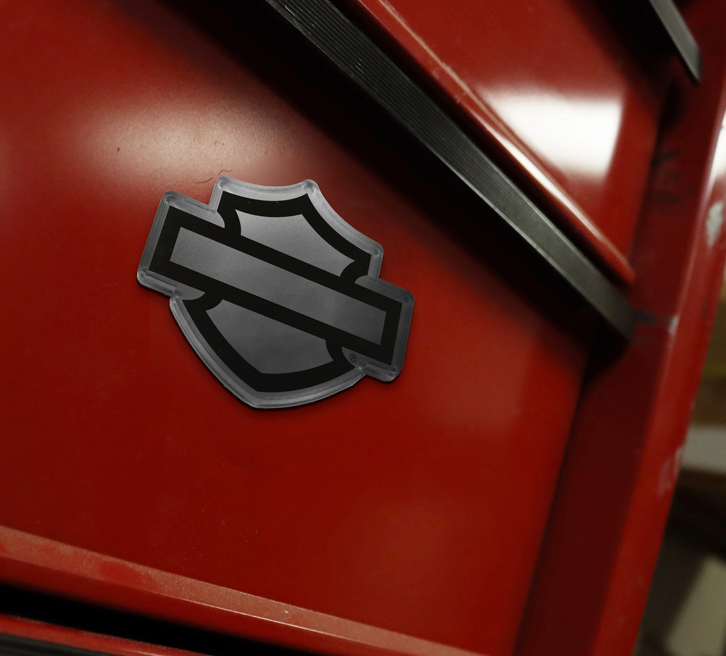Dark Bar & Shield Magnet