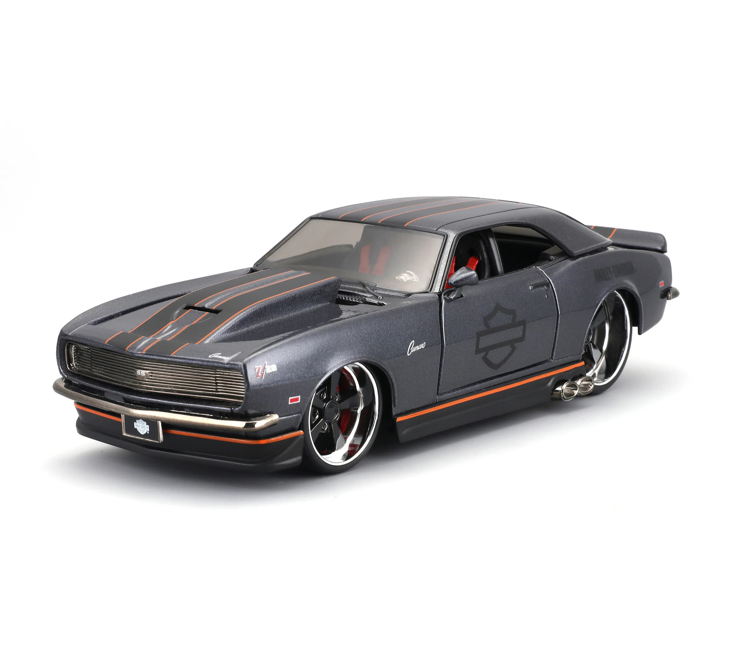 H-D 1:24 Scale Diecast Custom 1968 Chevrolet Camaro