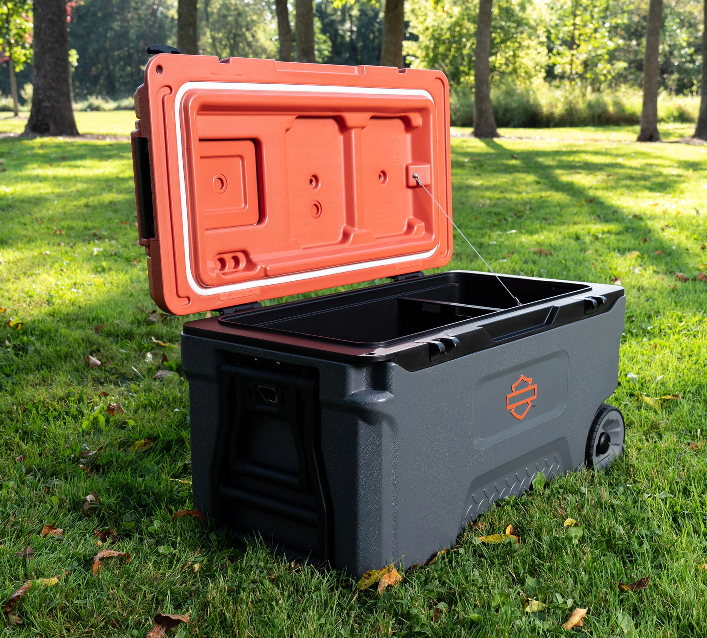Open Bar & Shield Wheeled Cooler
