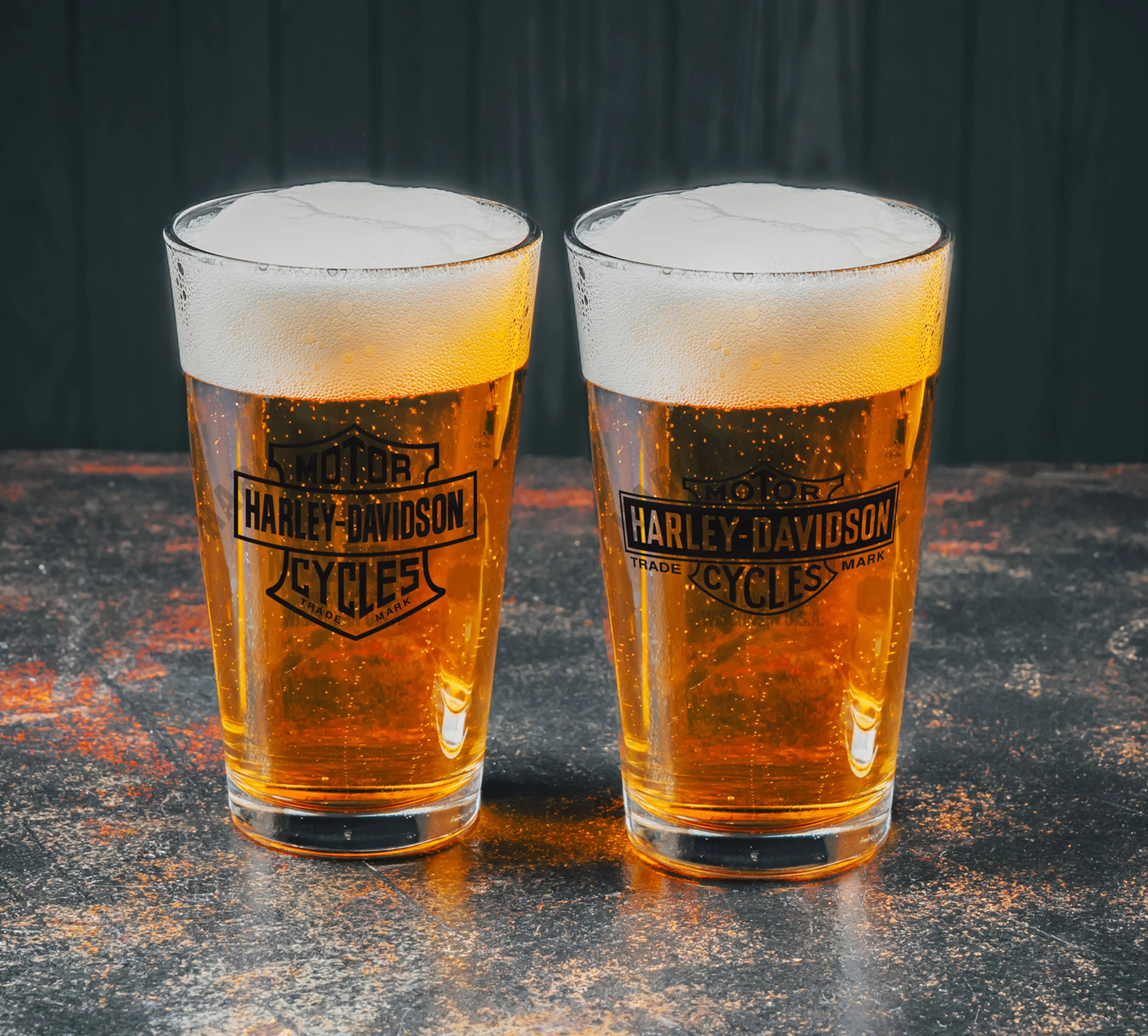 Bar & Shield Pint Glasses - Set of 2