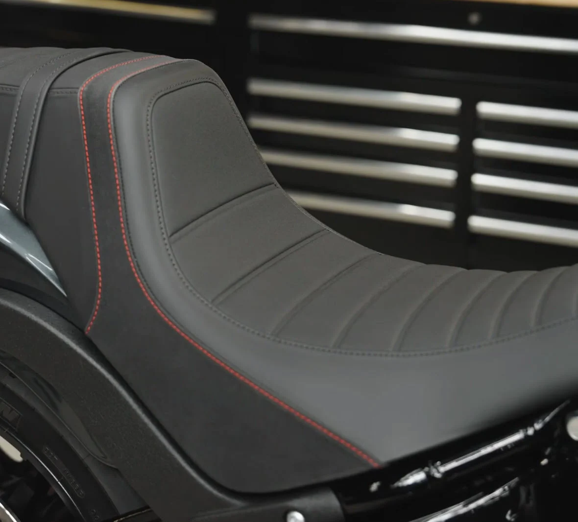 Switchback Seat – Red Stitch