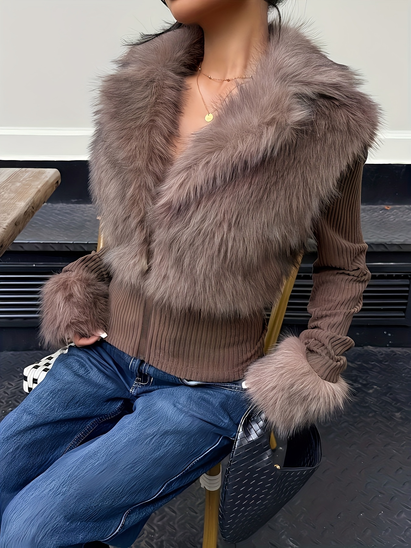 Women'S Elegant Faux Fur Coat - Long Sleeve Zipper Jacket with Contrast Collar, Chic Streetwear Outerwear for Fall/Winter, BrownRed