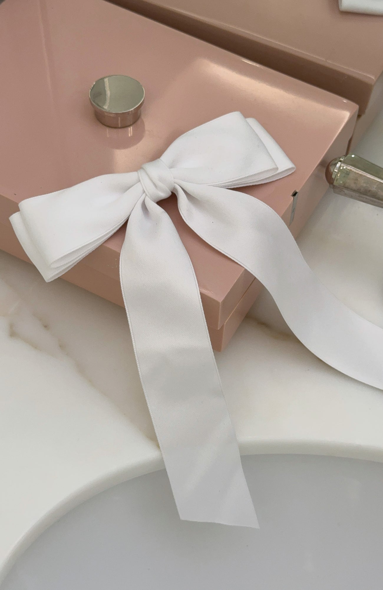Sweet Serenity Bow Hair Clip White