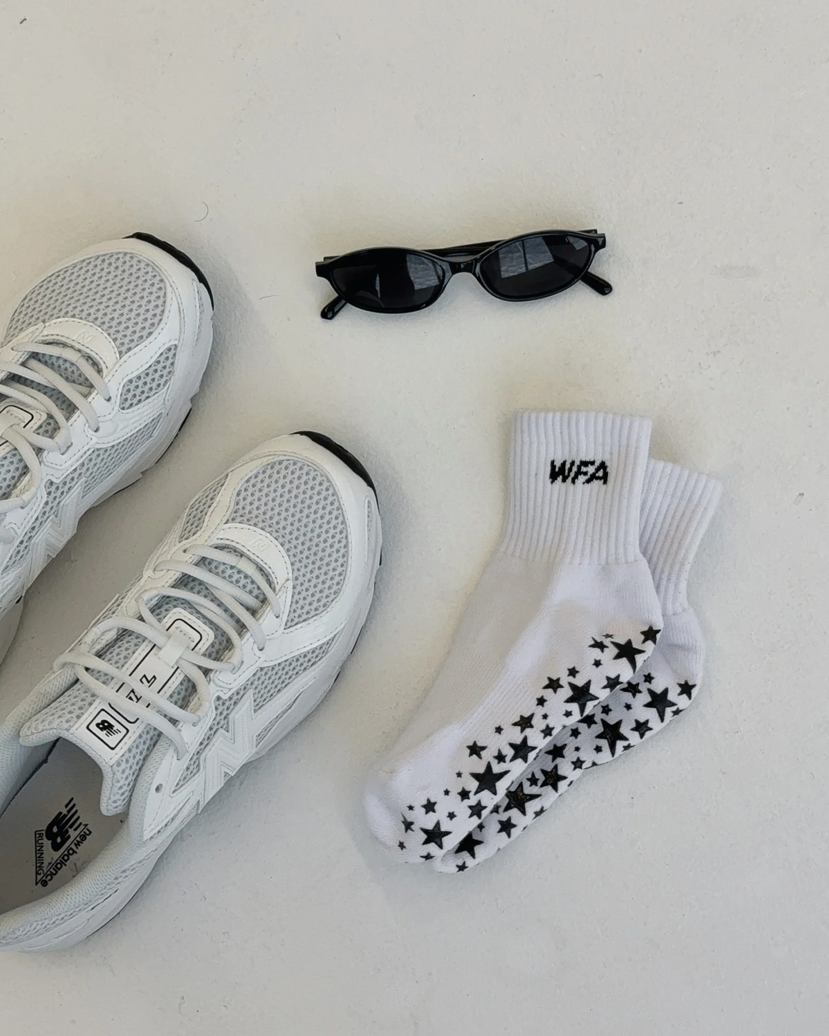 No Slowing Down Grip Socks White/Black