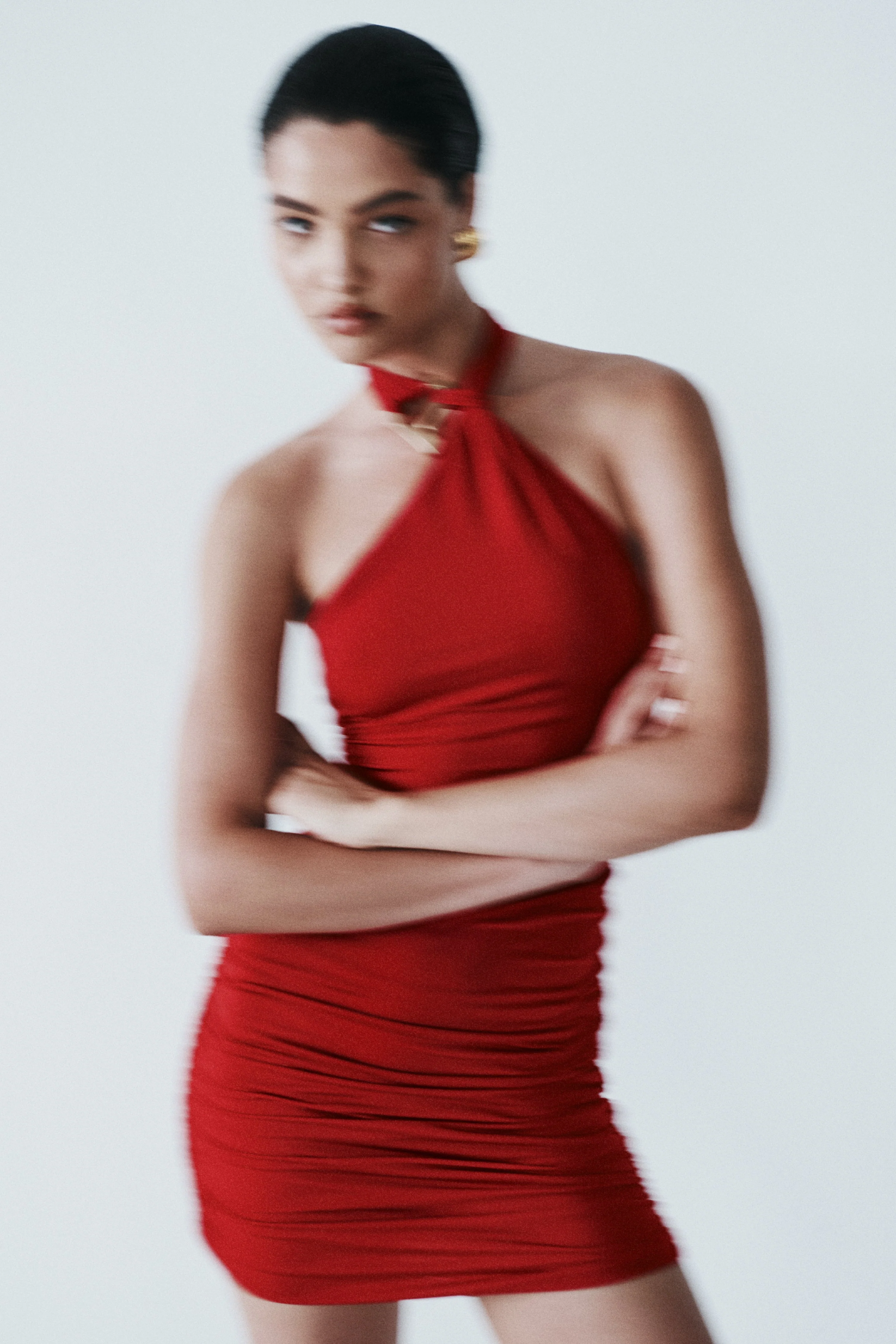 Mariposa Slinky Halter Mini Dress - Red