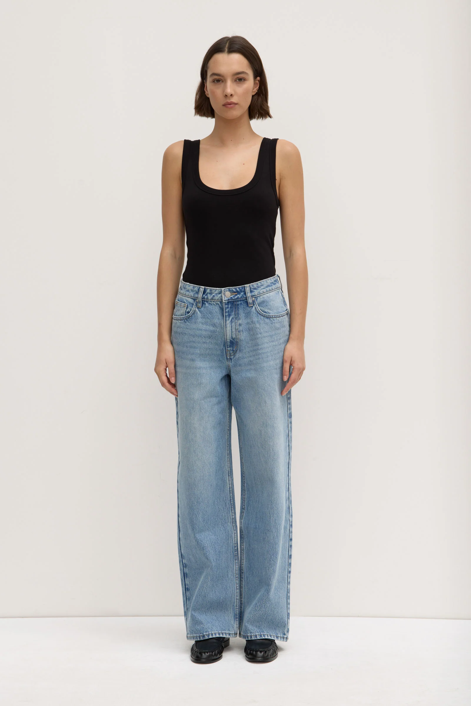 Womens Relaxed Jean