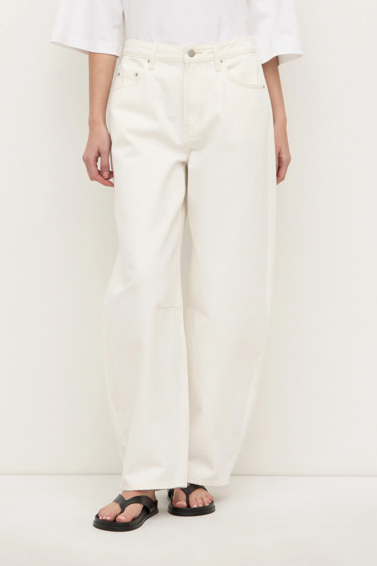 High Rise Barrel Jean