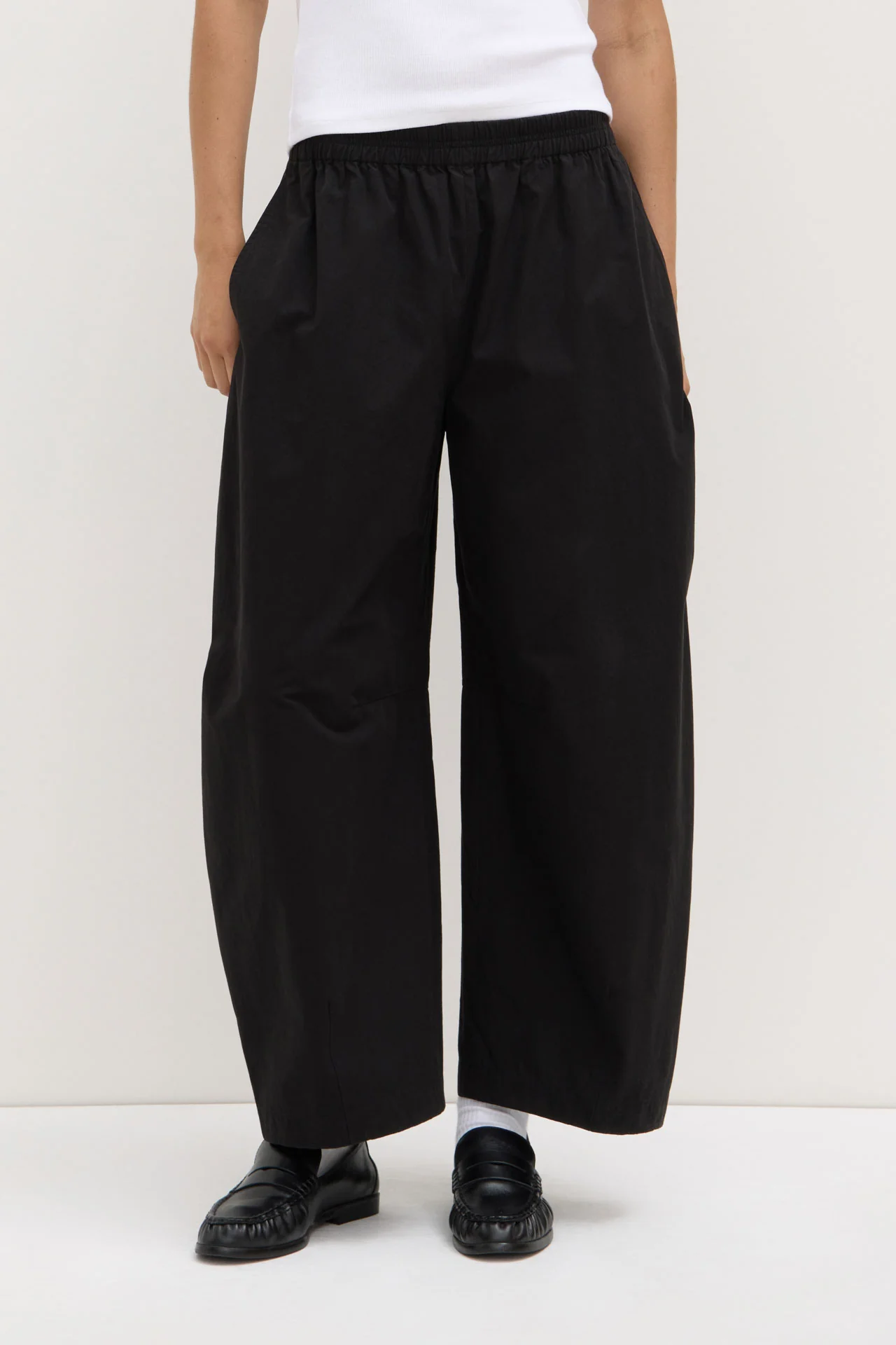 Lola Barrel Pant