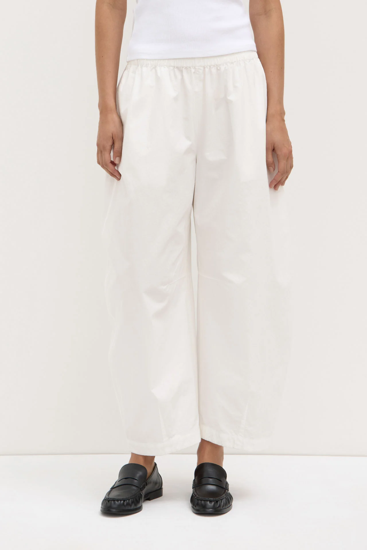 Lola Barrel Pant