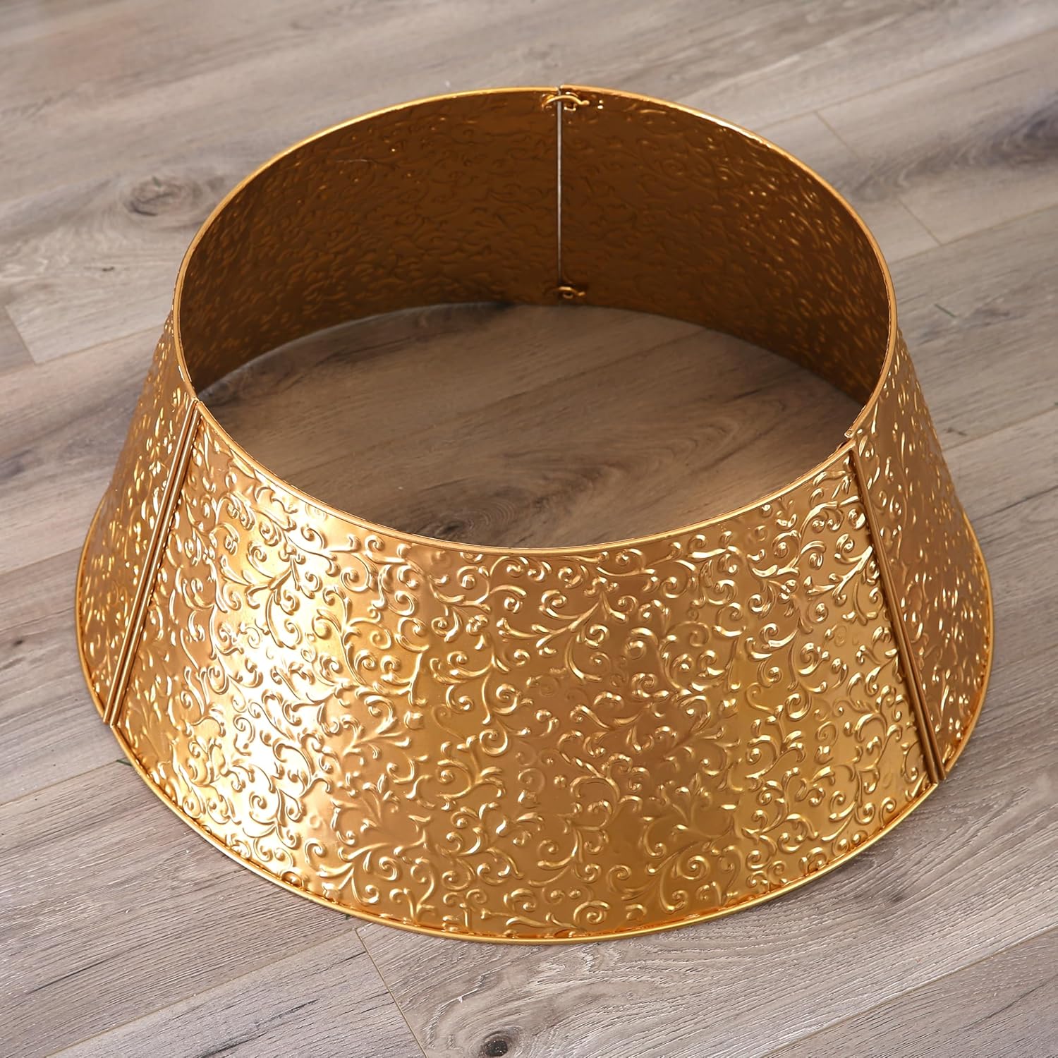 Embossed Golden Metal Christmas Tree Collar (Gold)