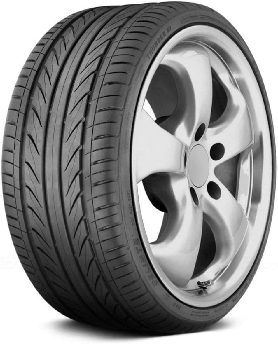 Delinte D7 Performance Radial Tire - 225/45R19 96W
