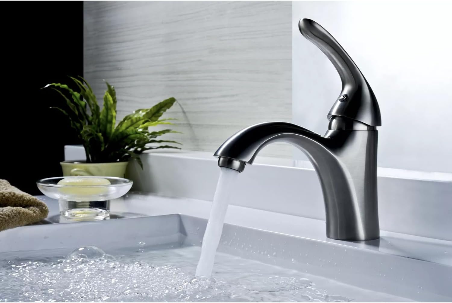 ANZZI Clavier Single Hole and Single Handle Bathroom Sink Faucet cUPC Polished Chrome Deck Mounted Bathroom Faucet Lavatory Faucet One Hole Installation (L-AZ011)
