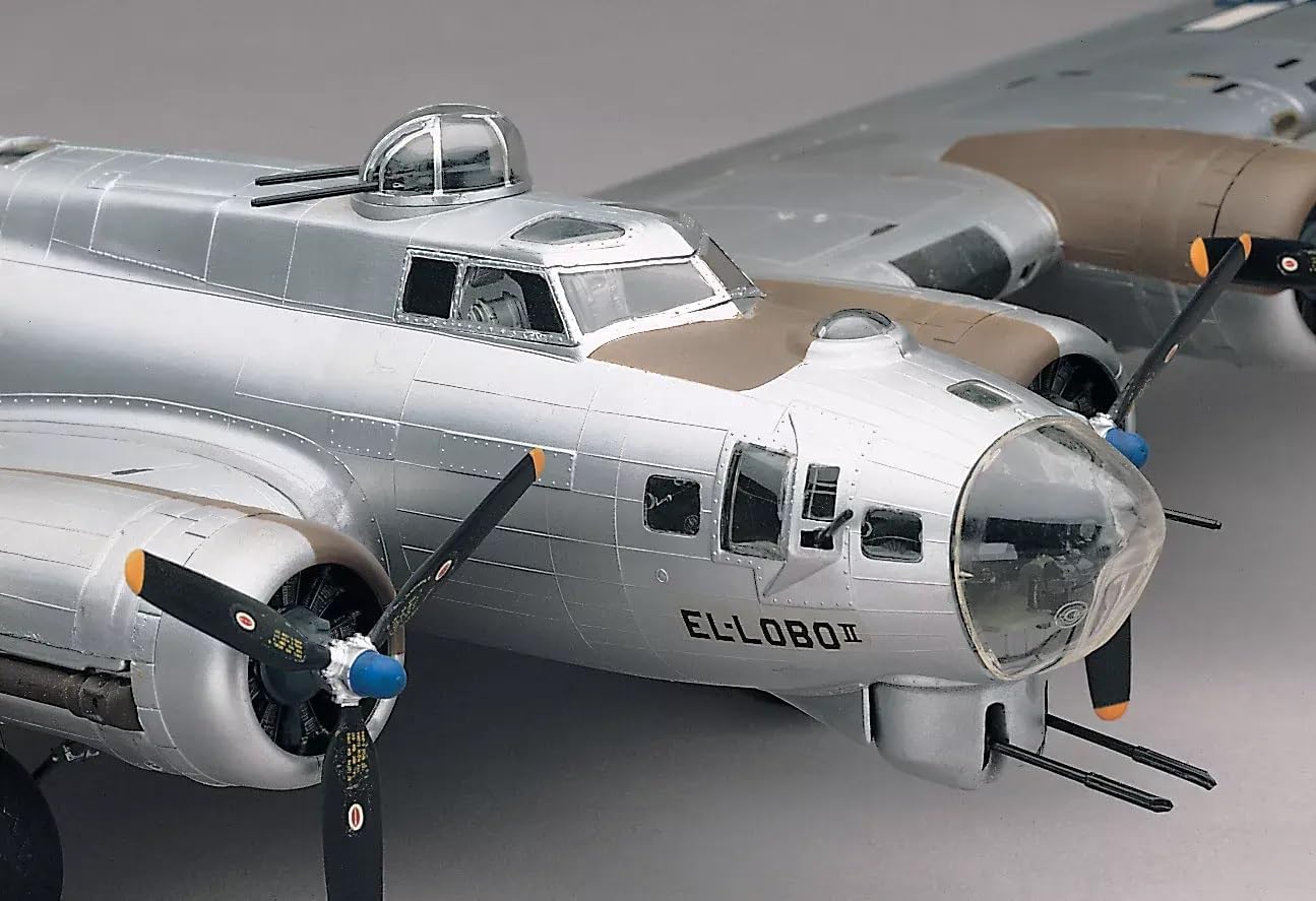 Revell B17G Flying Fortress 1: 48 Scale