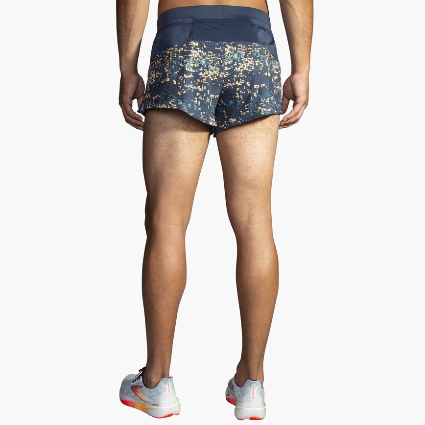 Sherpa 3" Split Short