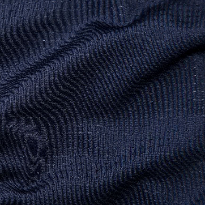 Sherpa 3" Split Short