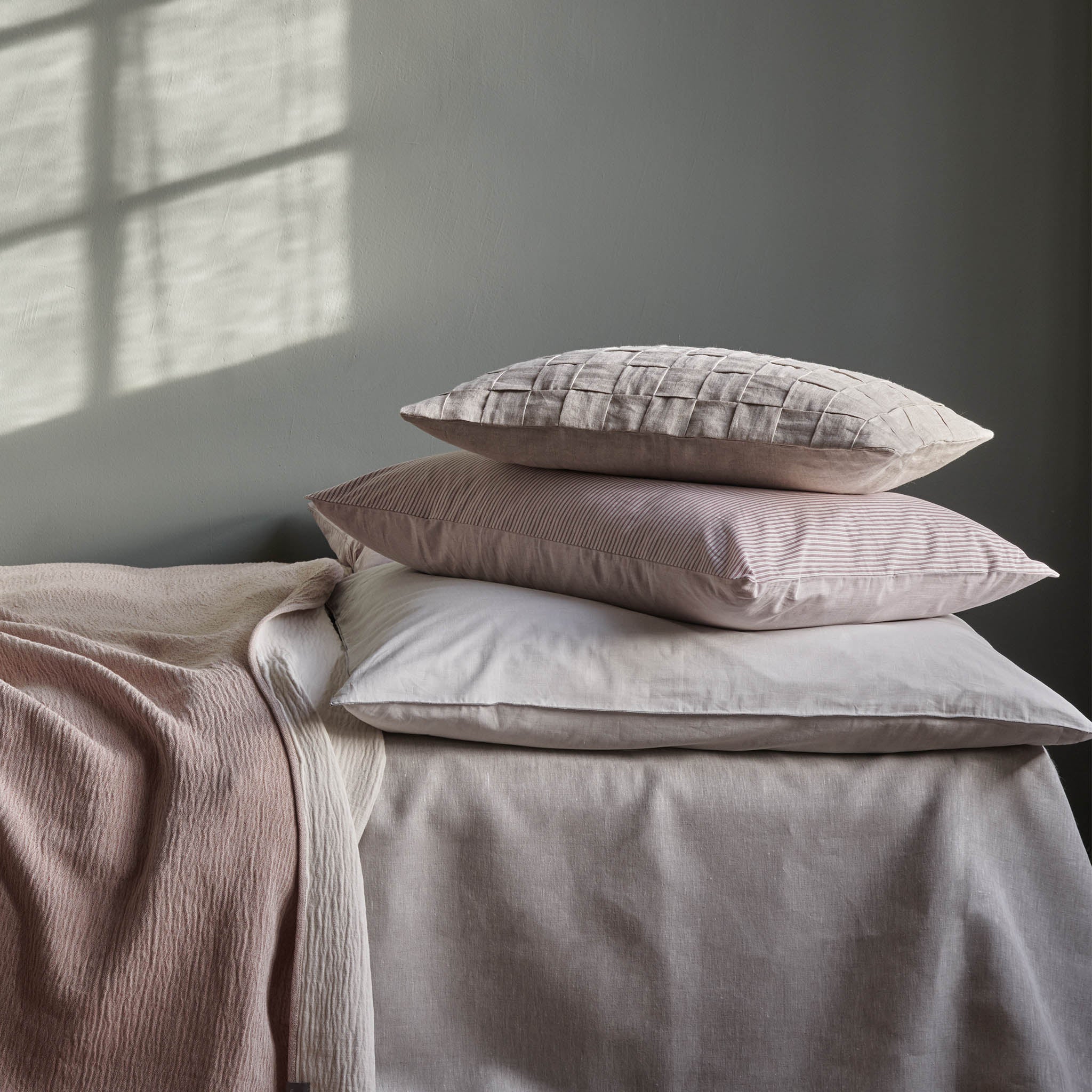 Wende-Perkal-Bettwsche Izeda [Dunkelrot/Wei]