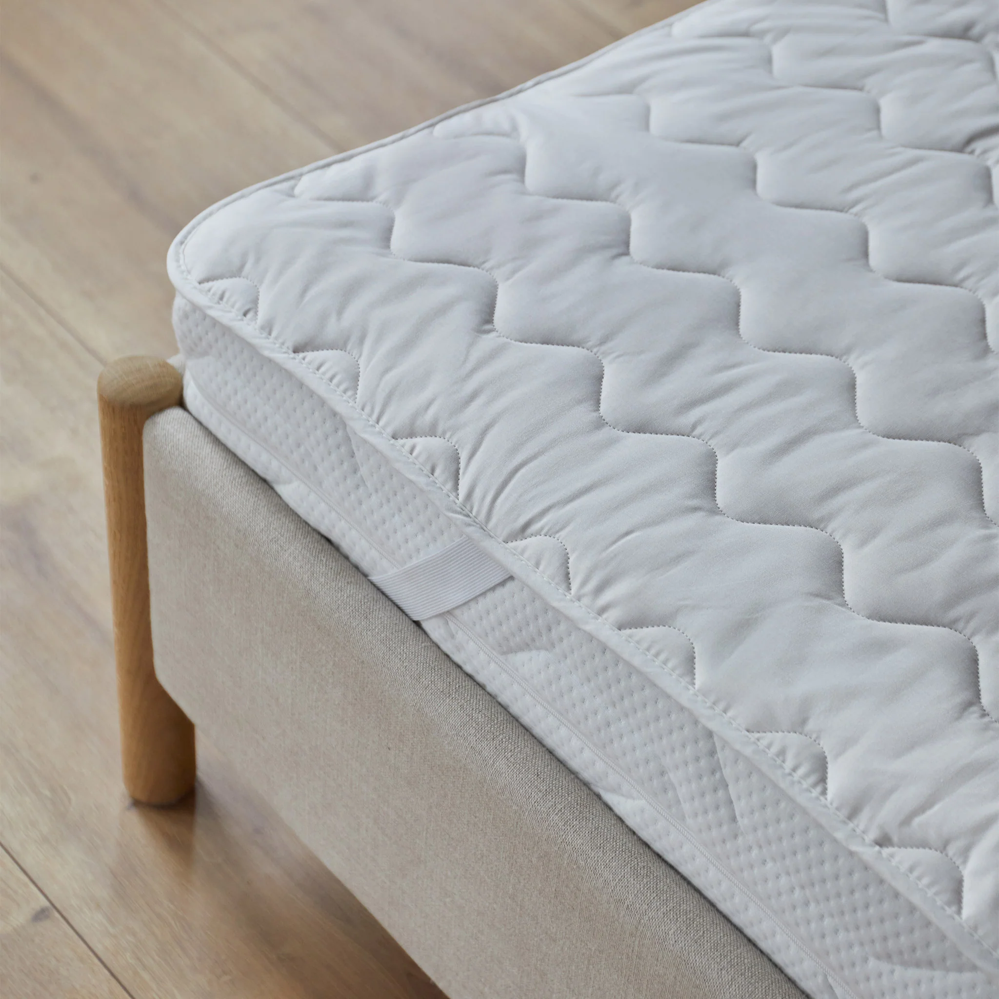 Matratzenschoner Pavla [Naturwei]