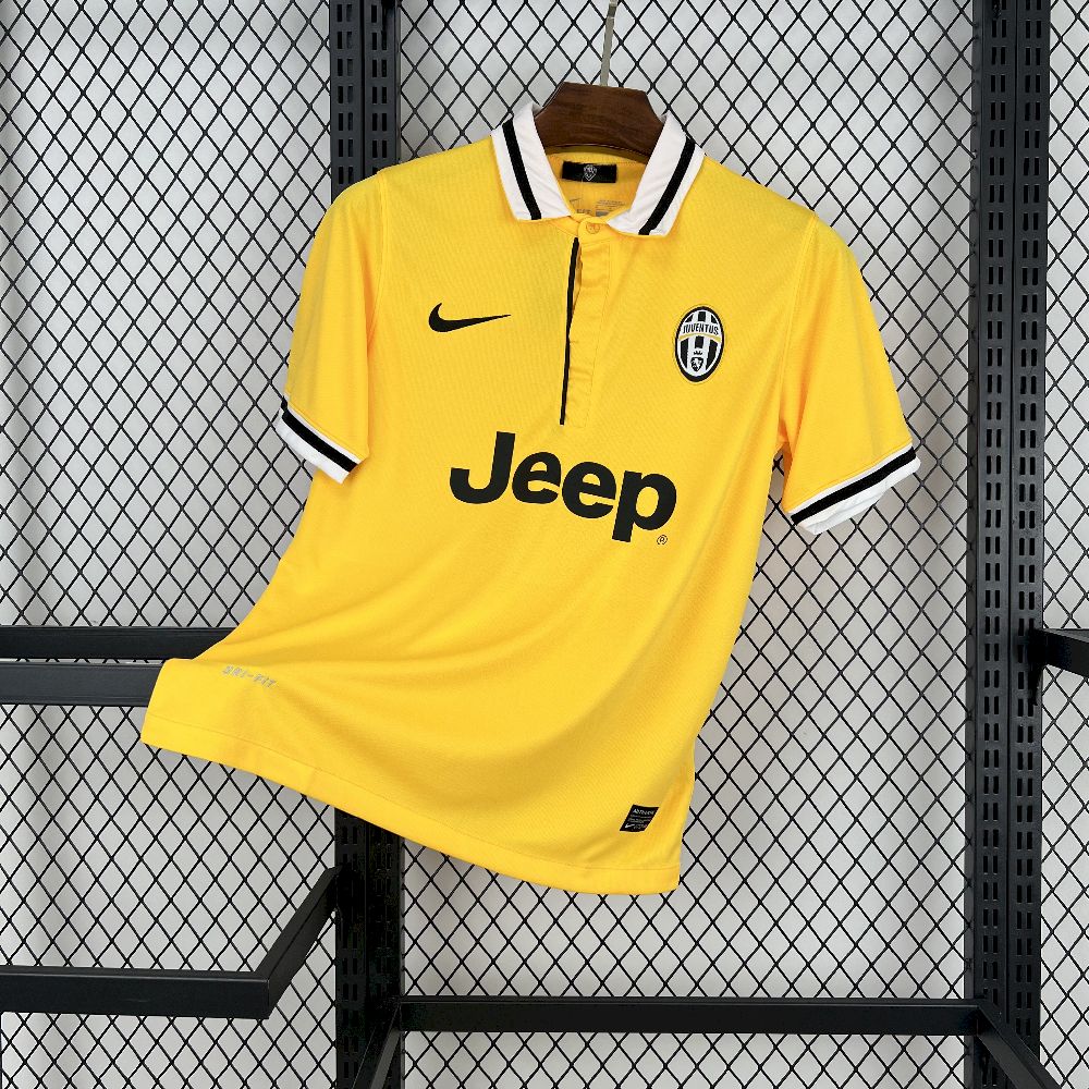 Retro Juventus 2013/14 Third Jersey - Jersey District