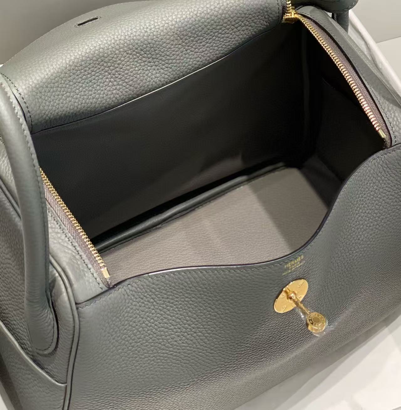 Lindy 19-26 customize