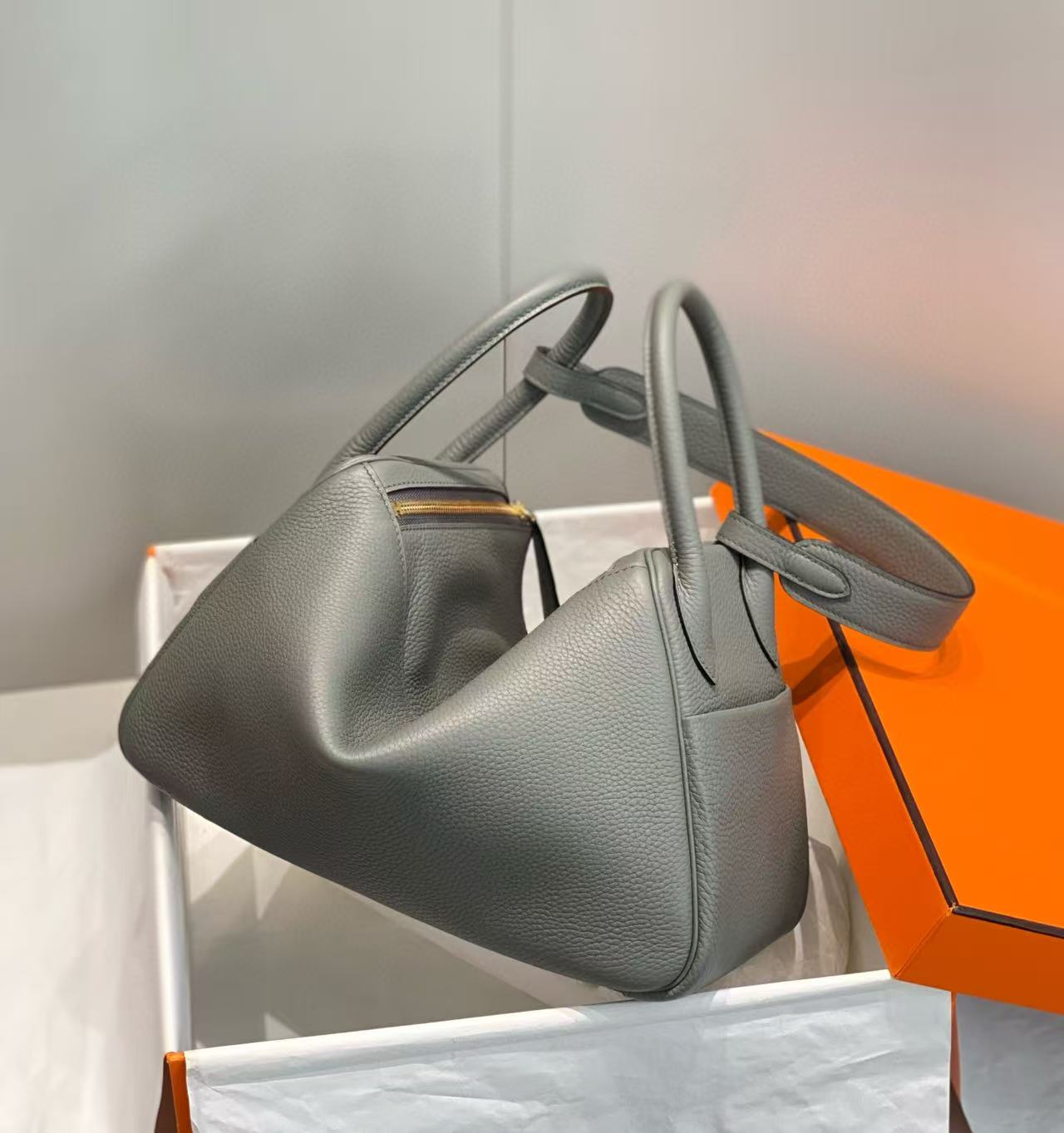 Lindy 19-26 customize