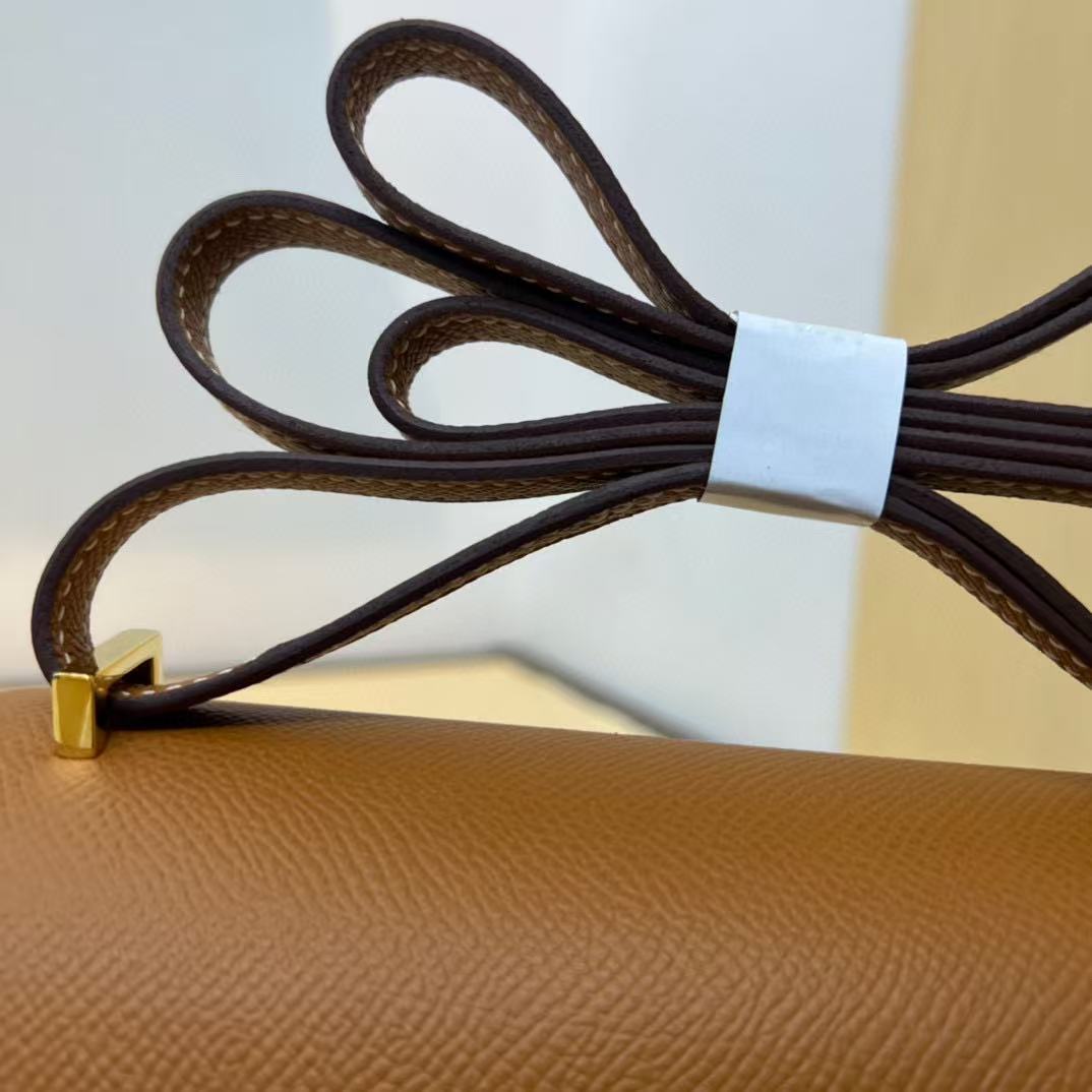 Constance Mini 19-24 Custom-made