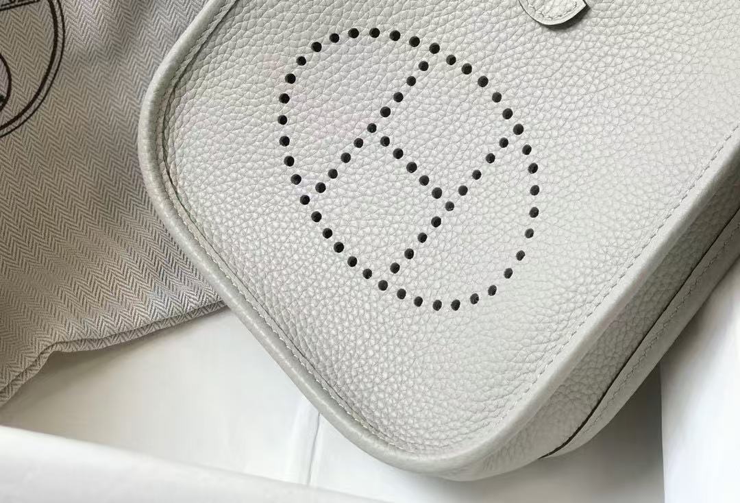 Evelyn 16-29 Custom-made