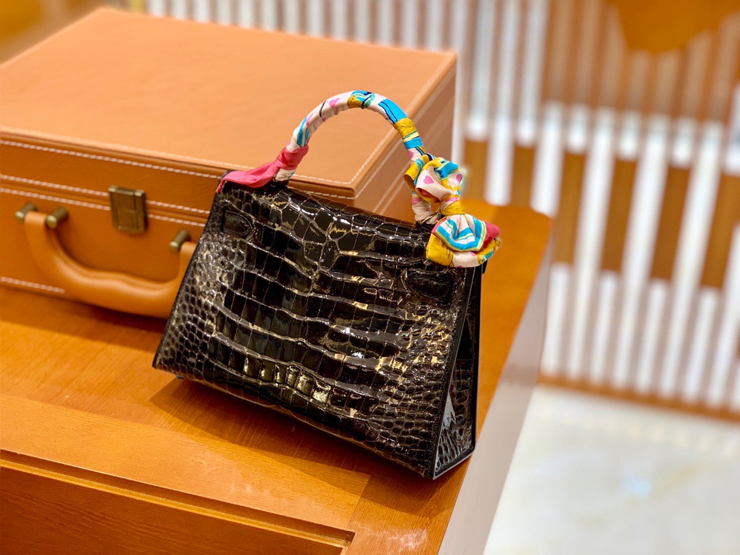 Kelly2 Mini 19 crocodile skin