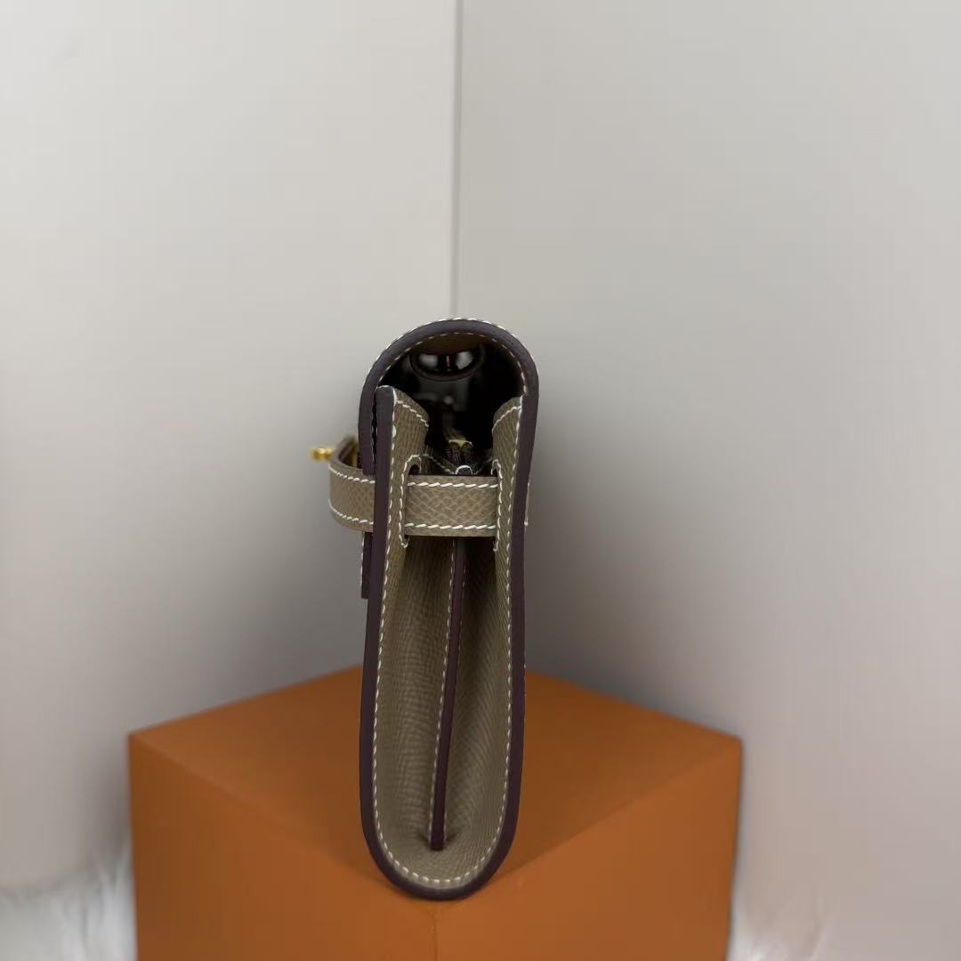 Kelly Classique TO Go wallet Custom-made