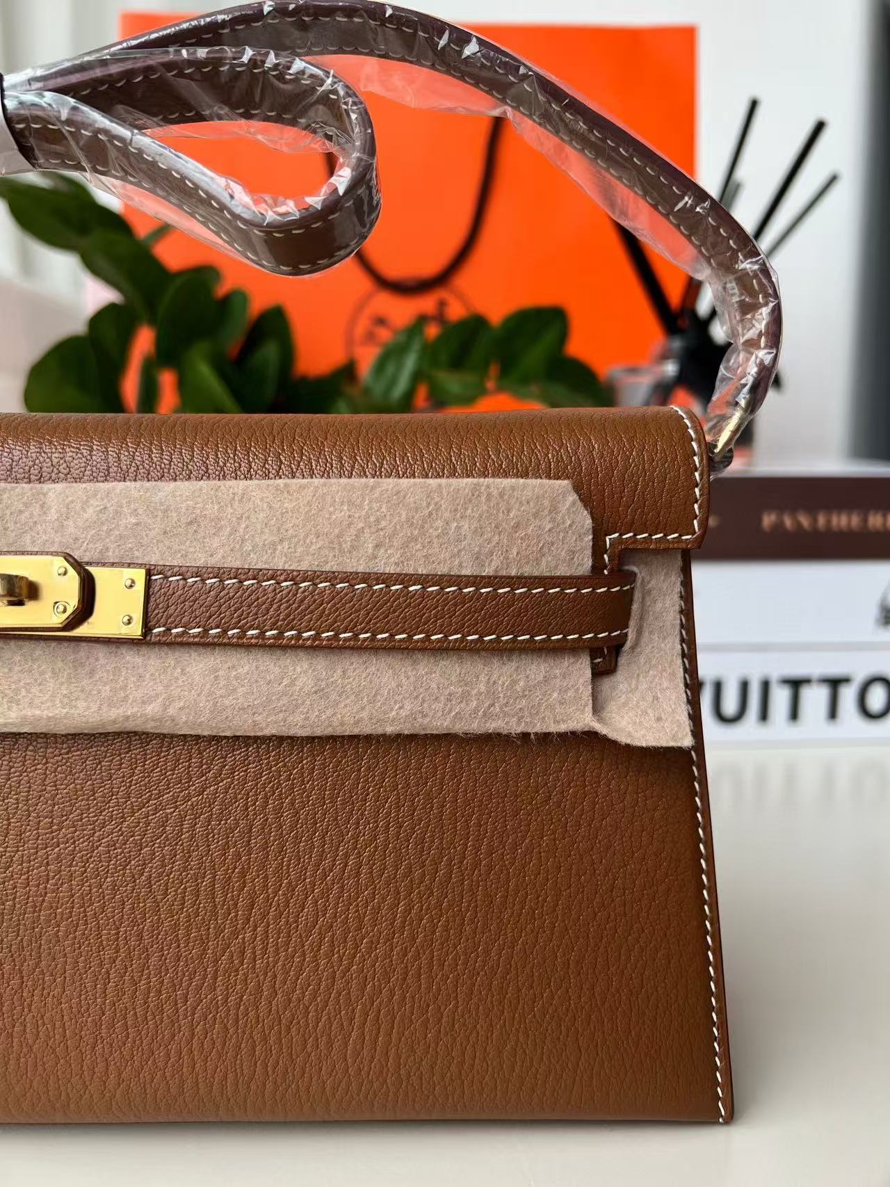 Kelly Elan Custom-made