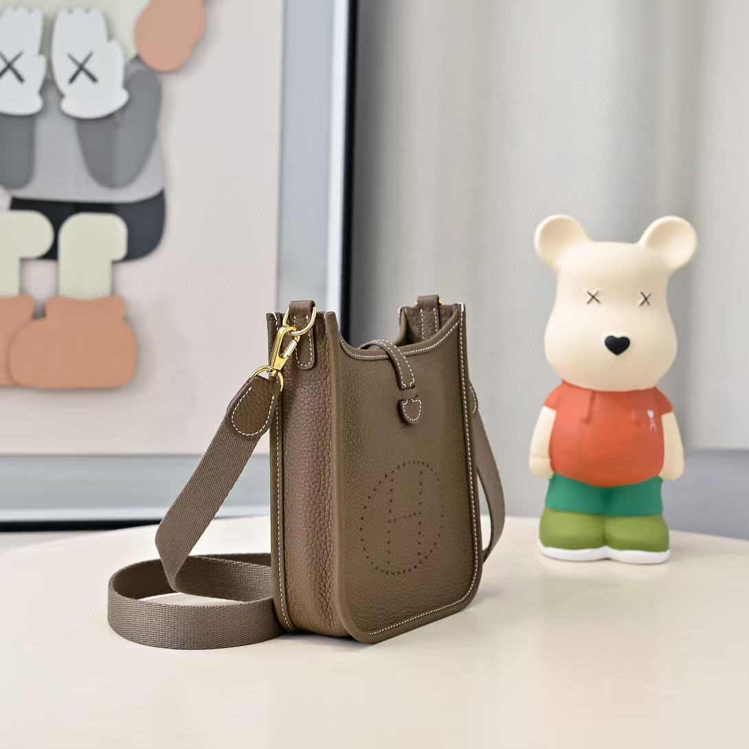 Evelyn 16-29 Custom-made