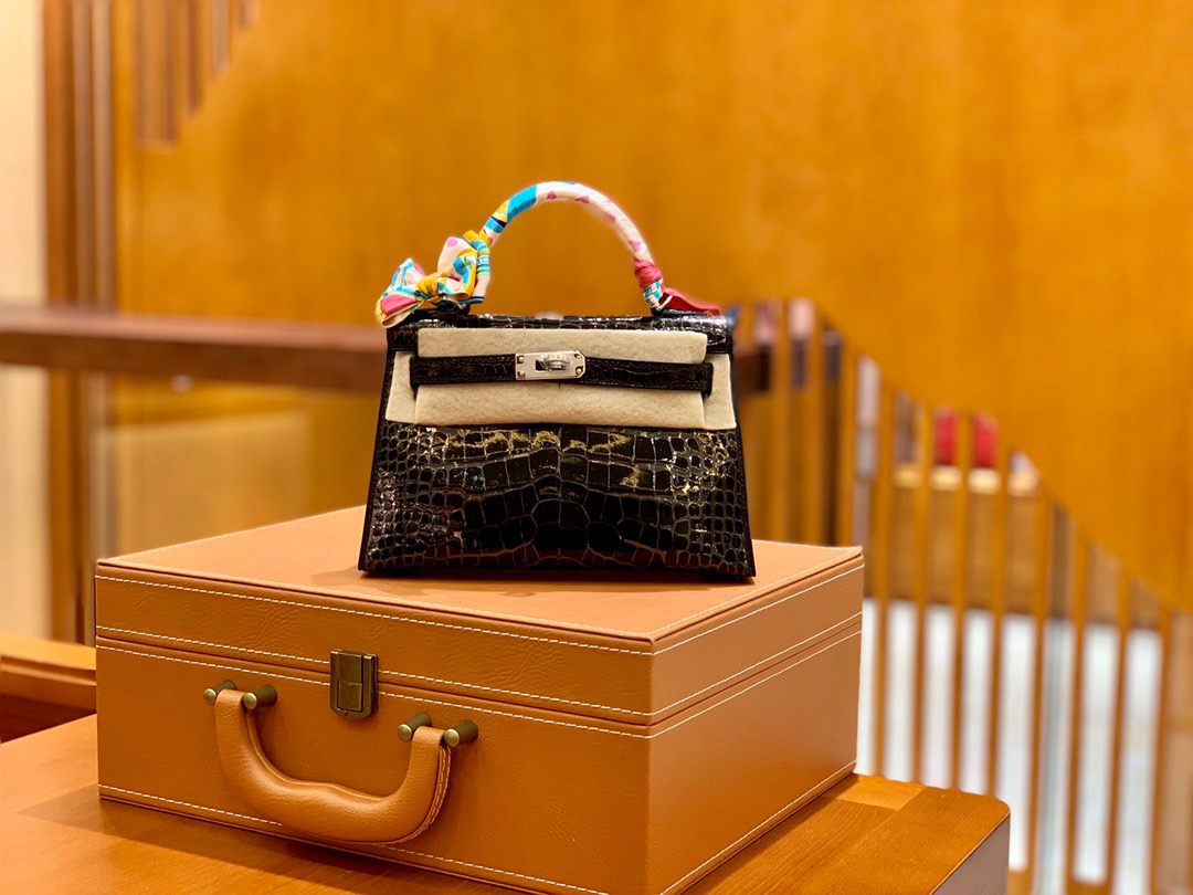 Kelly2 Mini 19 crocodile skin