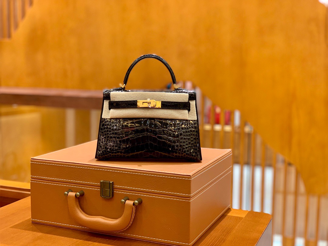 Kelly2 Mini 19 crocodile skin