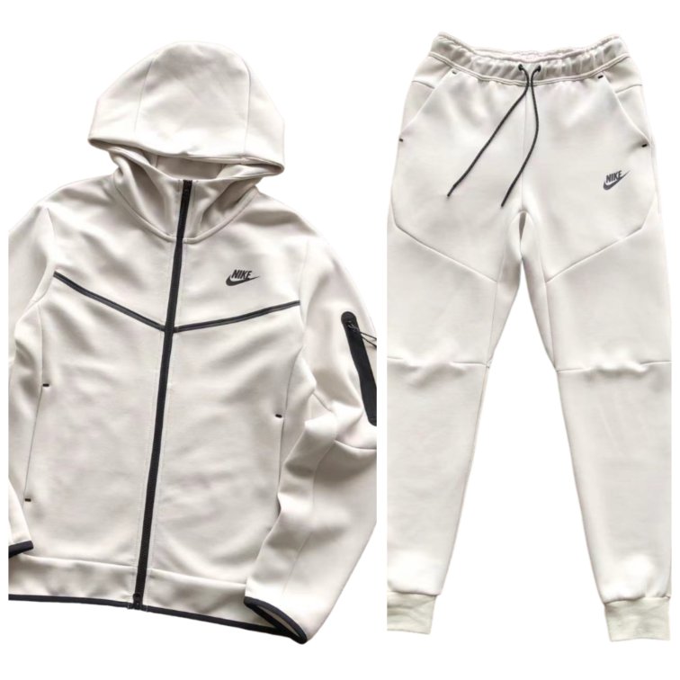 Nike Tech Fleece Blanco - NewNow