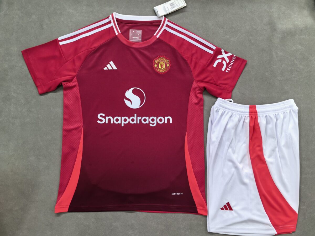 Conjunto Manchester United 24/25 1ª equipación - NewNow